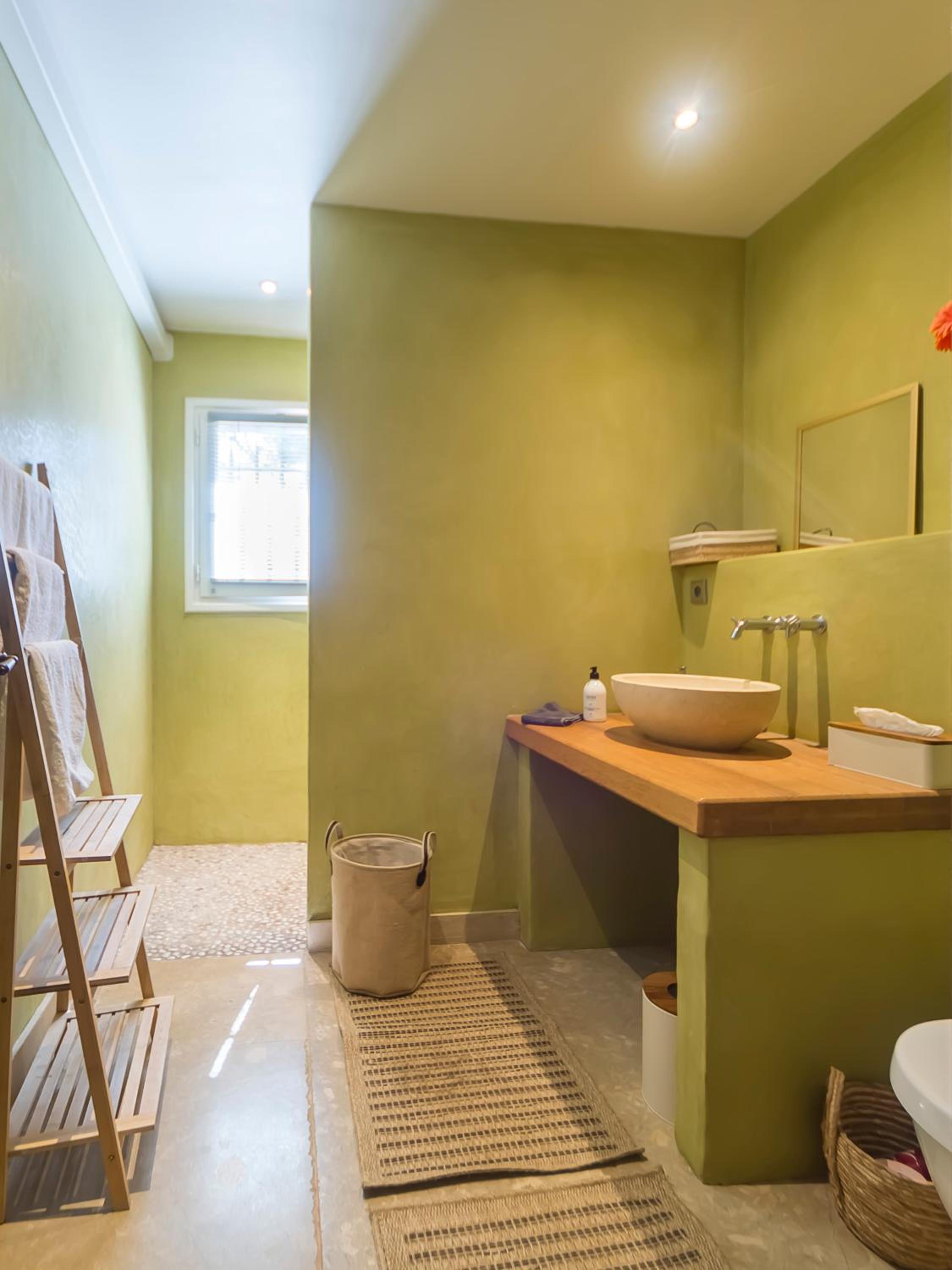 Independent Panoramic Studio with Pool - Le Tholonet