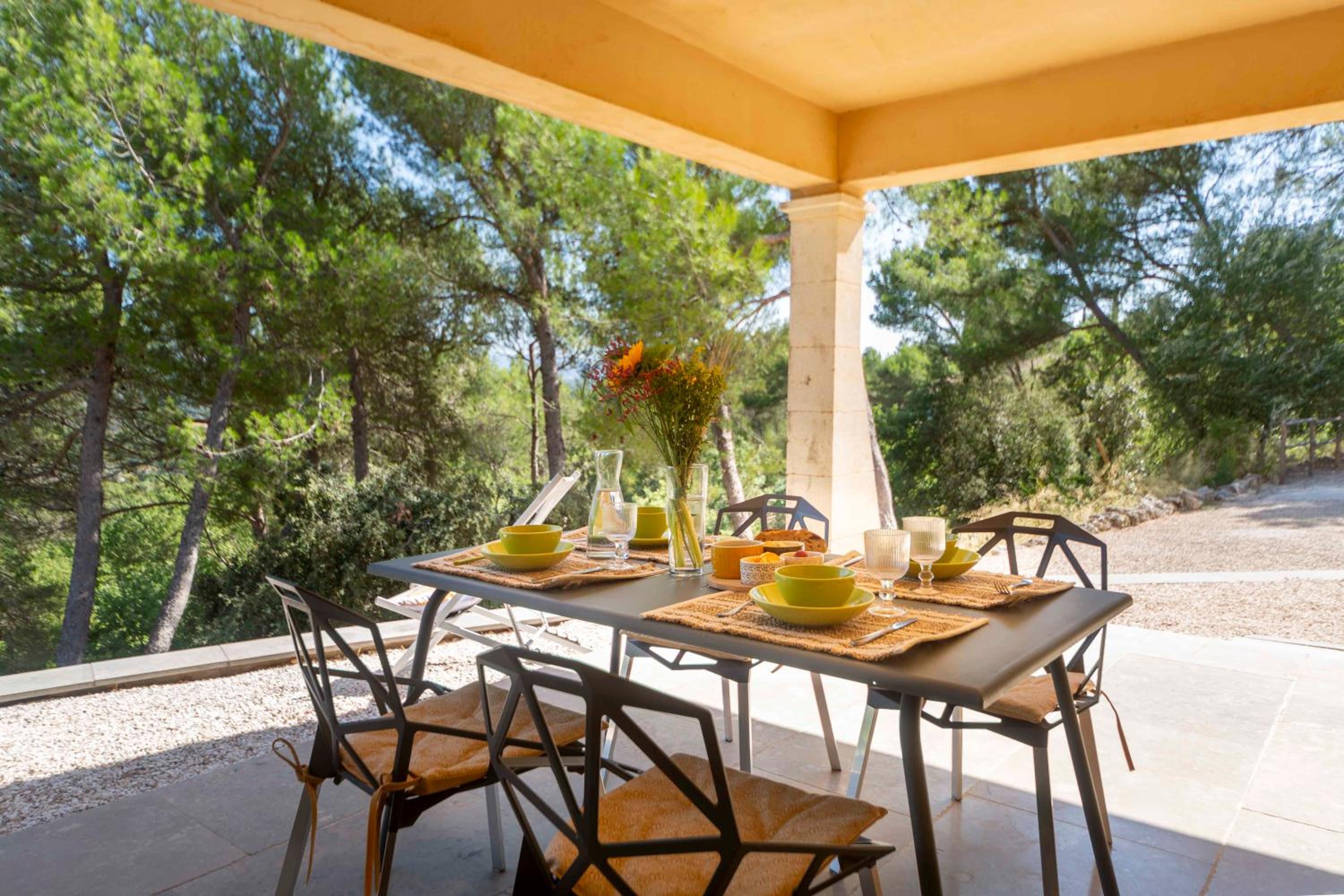 Independent Panoramic Studio with Pool - Le Tholonet