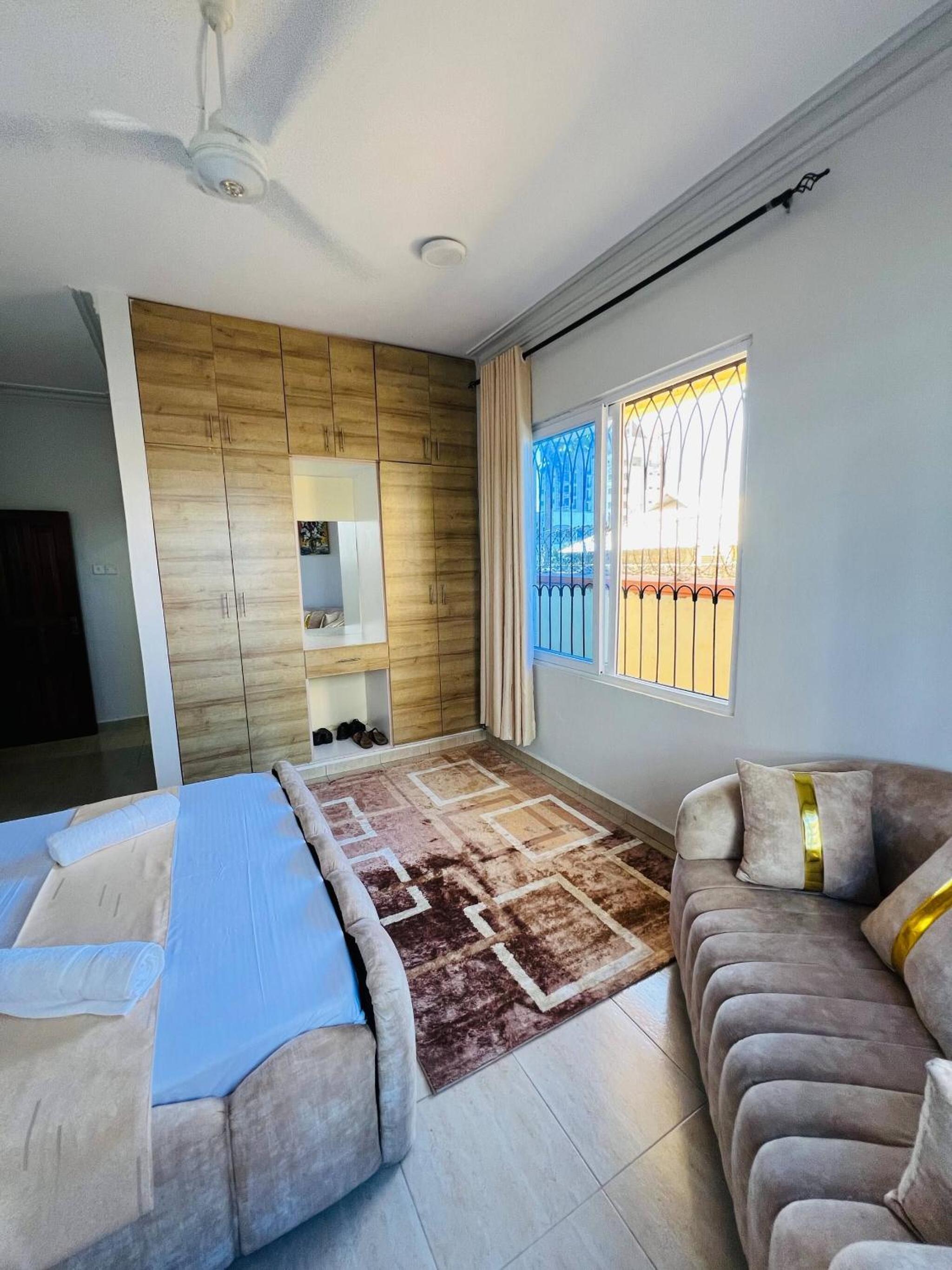 Nyali Luxe 2 BR Plage Parking
