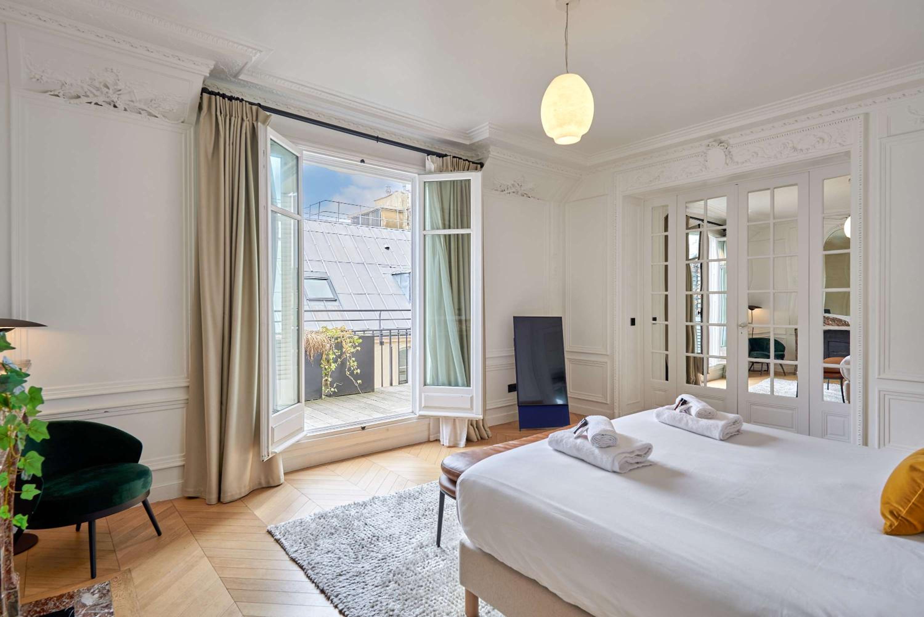 Wonderful AC Apartment Terrace Madeleine Opera