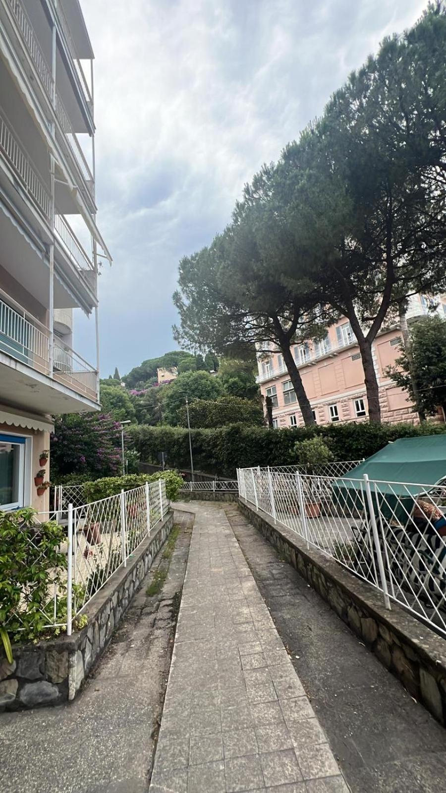 WELCOME RIVIERA-Primavera 1A- Vista mare- spazioso e comodo appartamento-2 bagni-wifi-aria condizionata in ogni stanza-garage a pagamento 15 euro al giorno