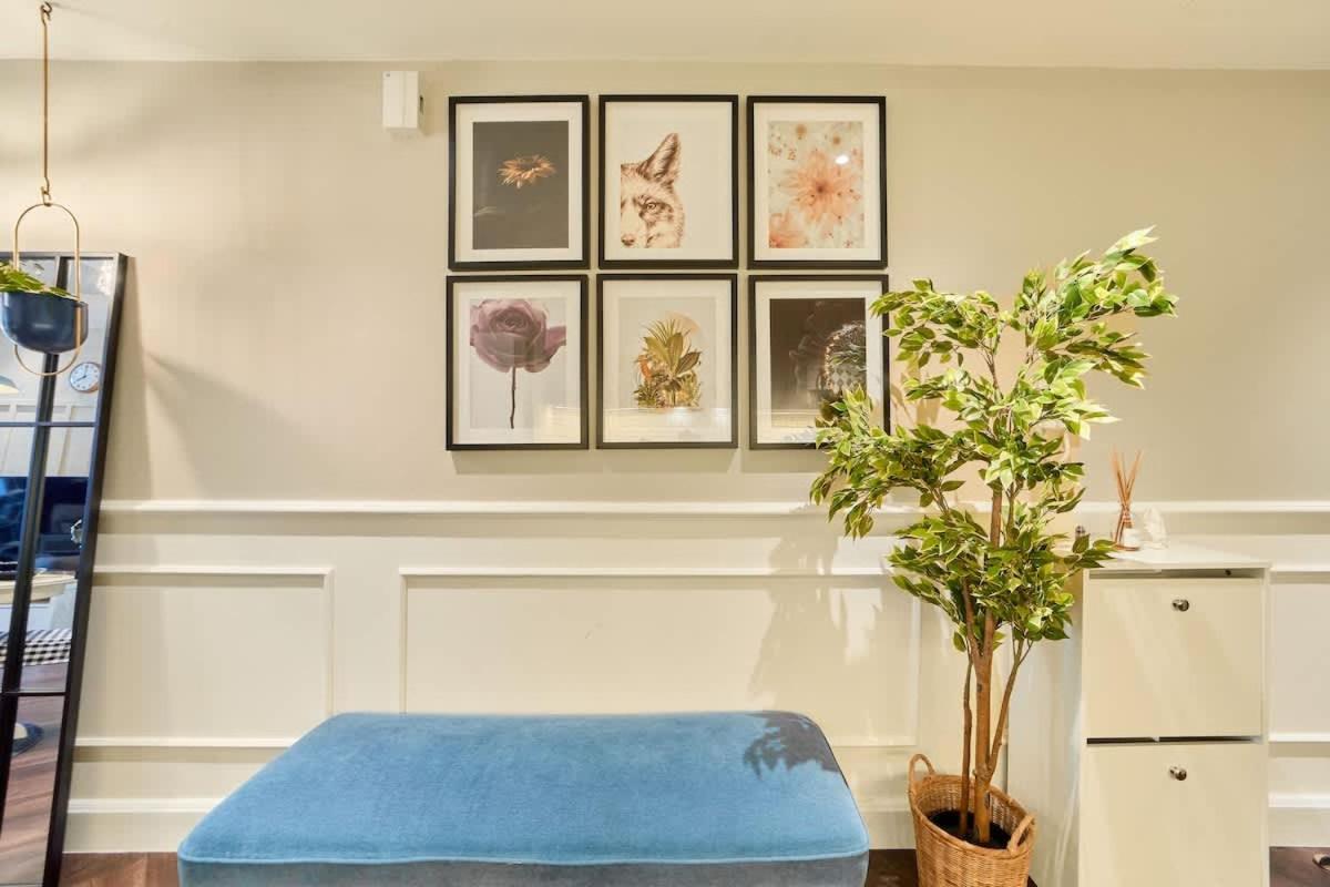 FAM Living Contemporary 1BR Apartment Urban Oasis