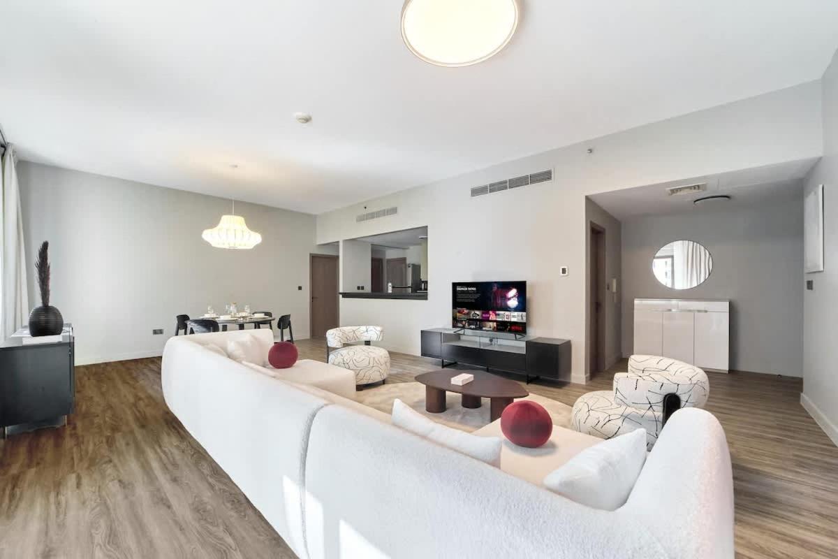 FAM Living - 1 Bedroom in Rimal 2 Dubai Marina