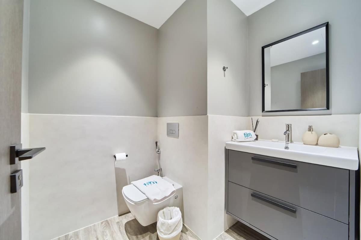 FAM Living - 1 Bedroom in Rimal 2 Dubai Marina