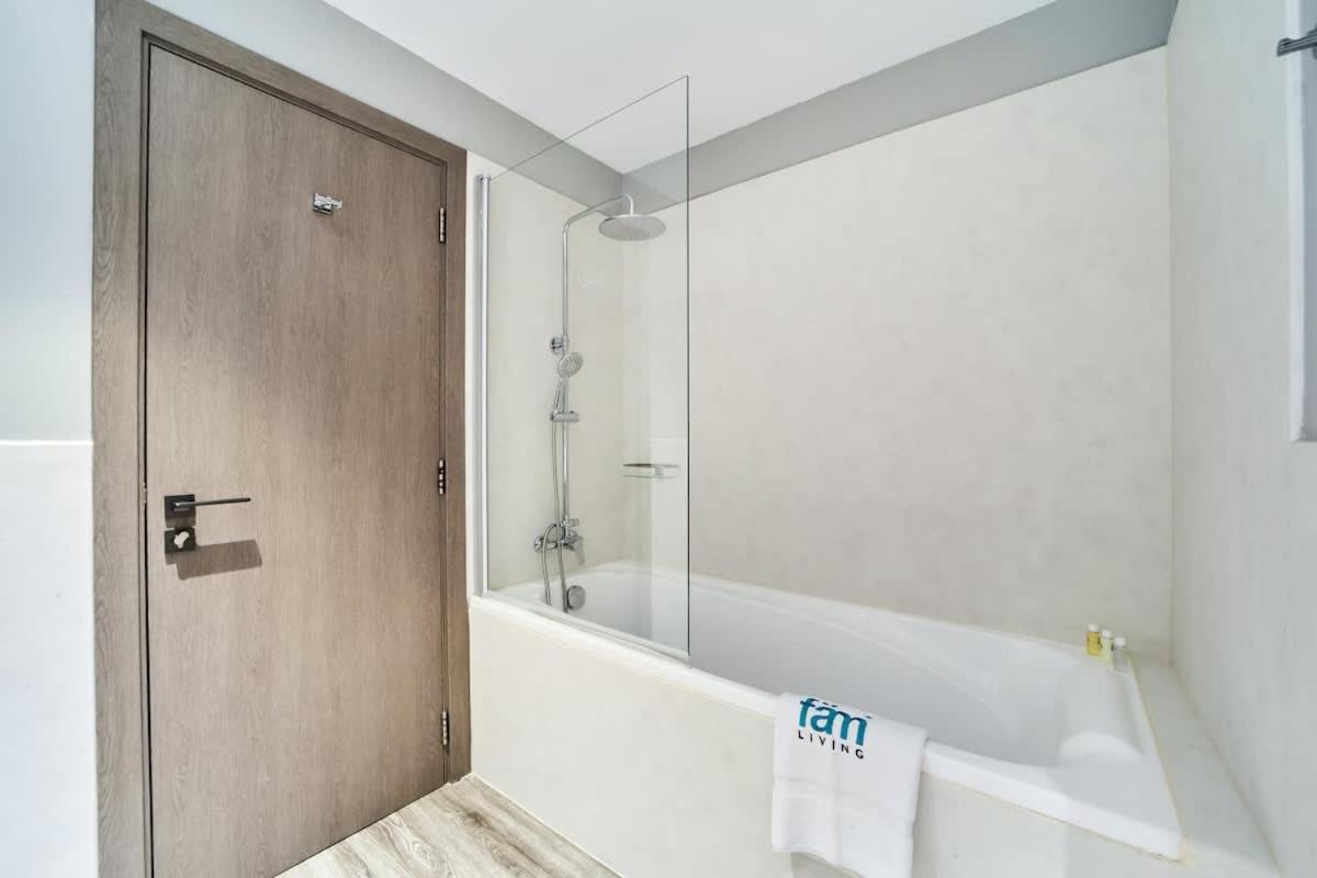 FAM Living - 1 Bedroom in Rimal 2 Dubai Marina