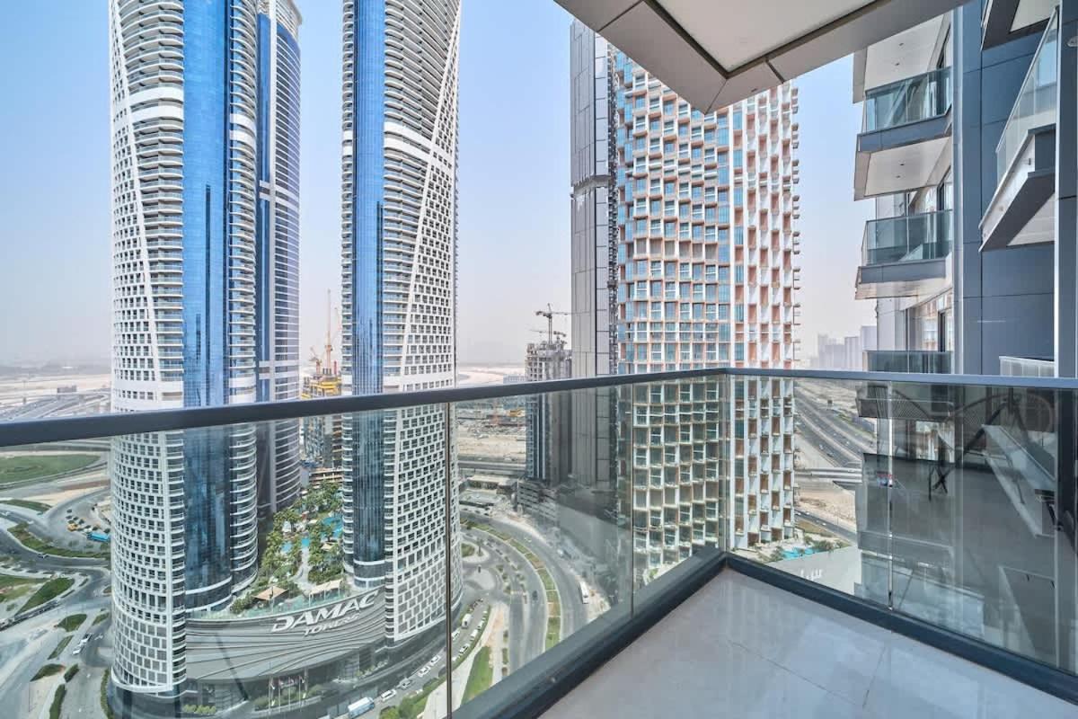 FAM Living Stylish 1BR in Nobles Tower Near Downtown
