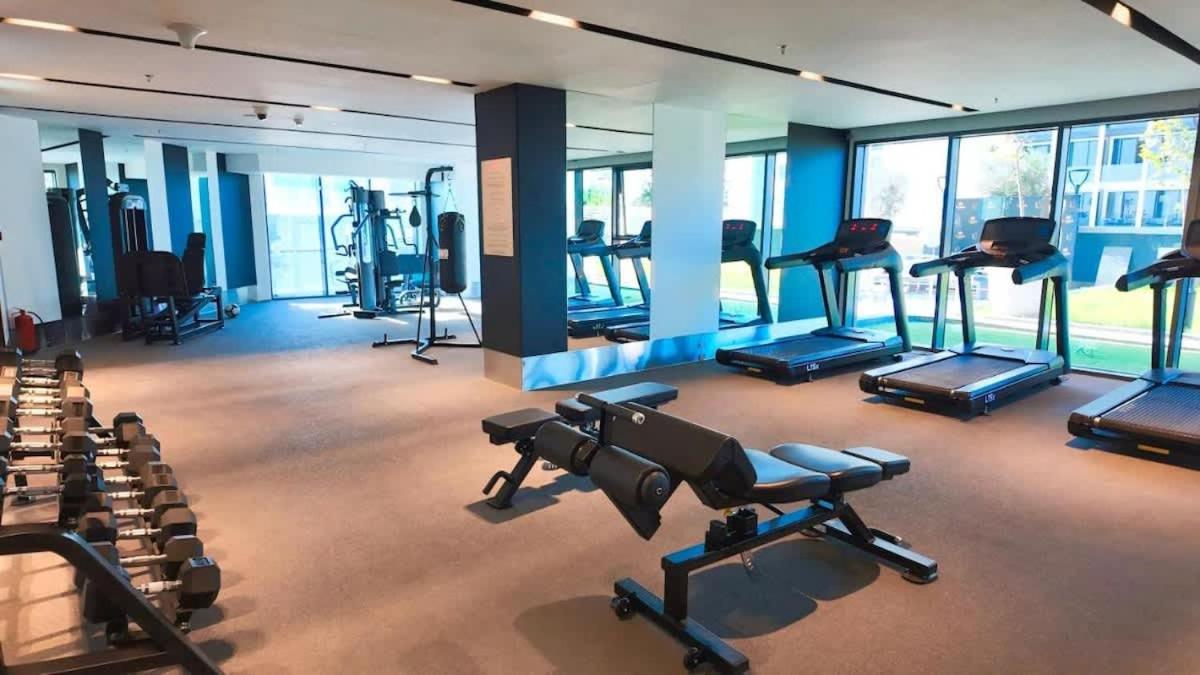 FAM Living Stylish 1BR in Nobles Tower Near Downtown