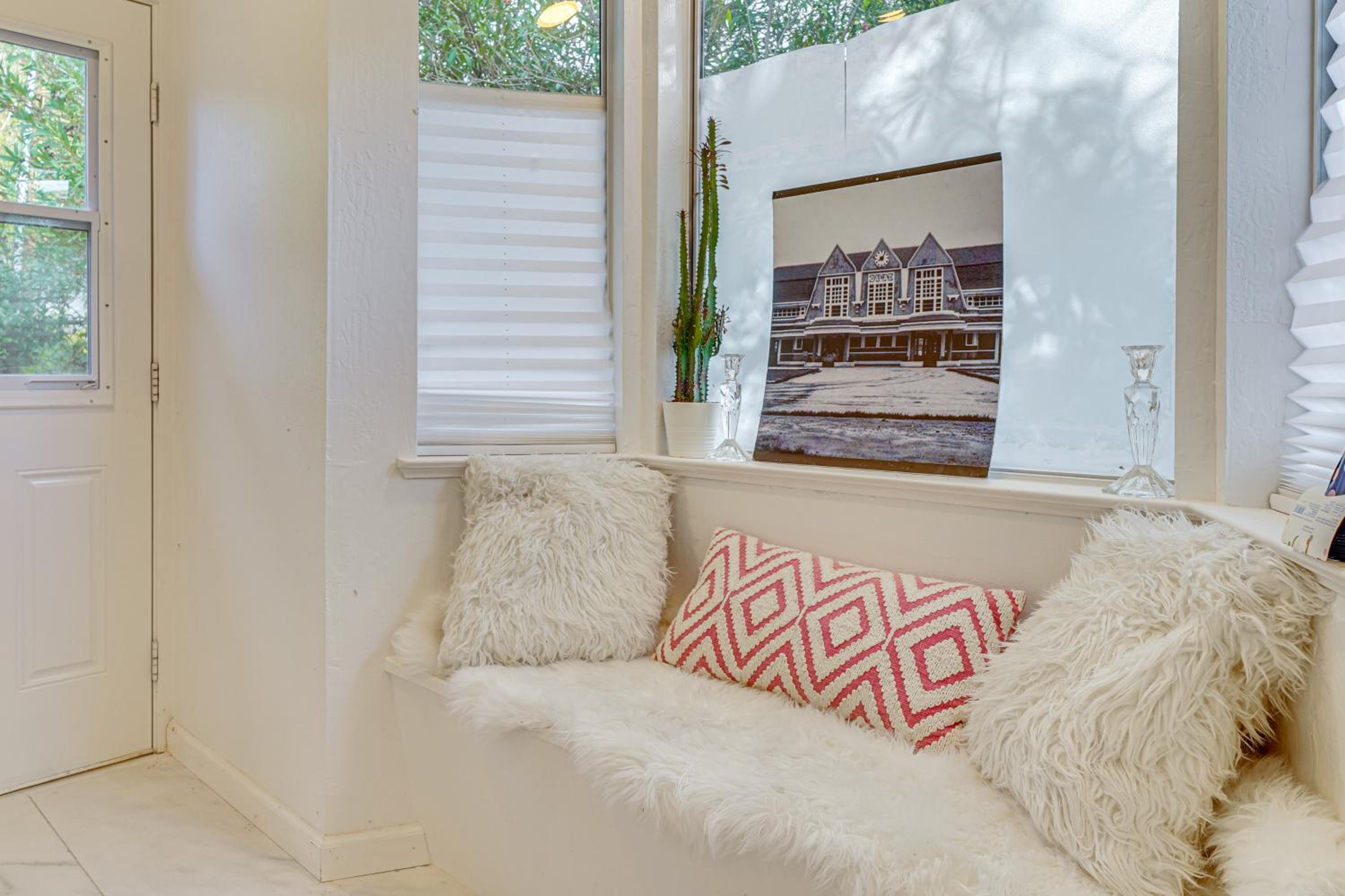 Work and Relax! Updated Walnut Creek Home with Office