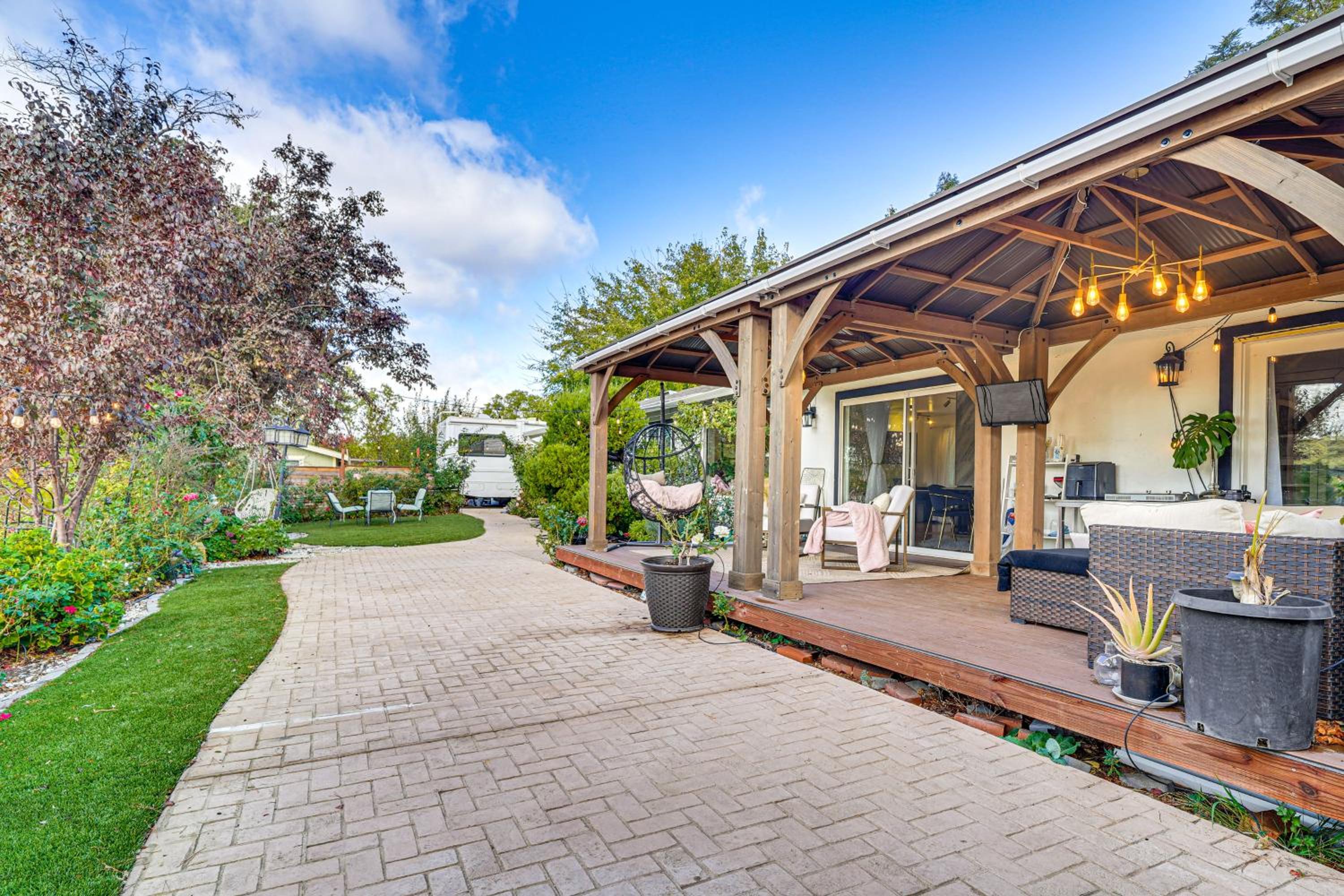 Work and Relax! Updated Walnut Creek Home with Office
