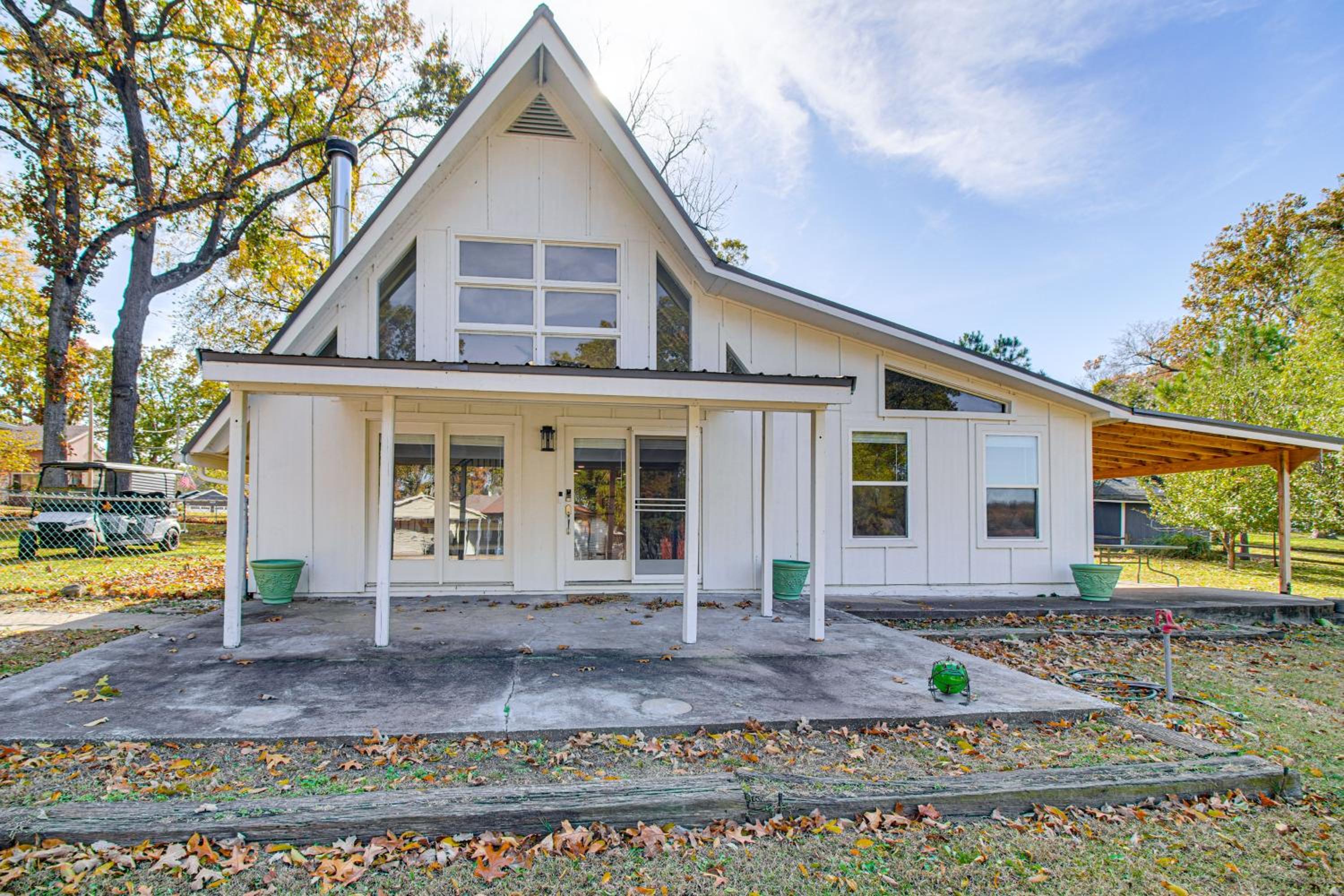Walk to Grand Lake Family Escape in Afton!