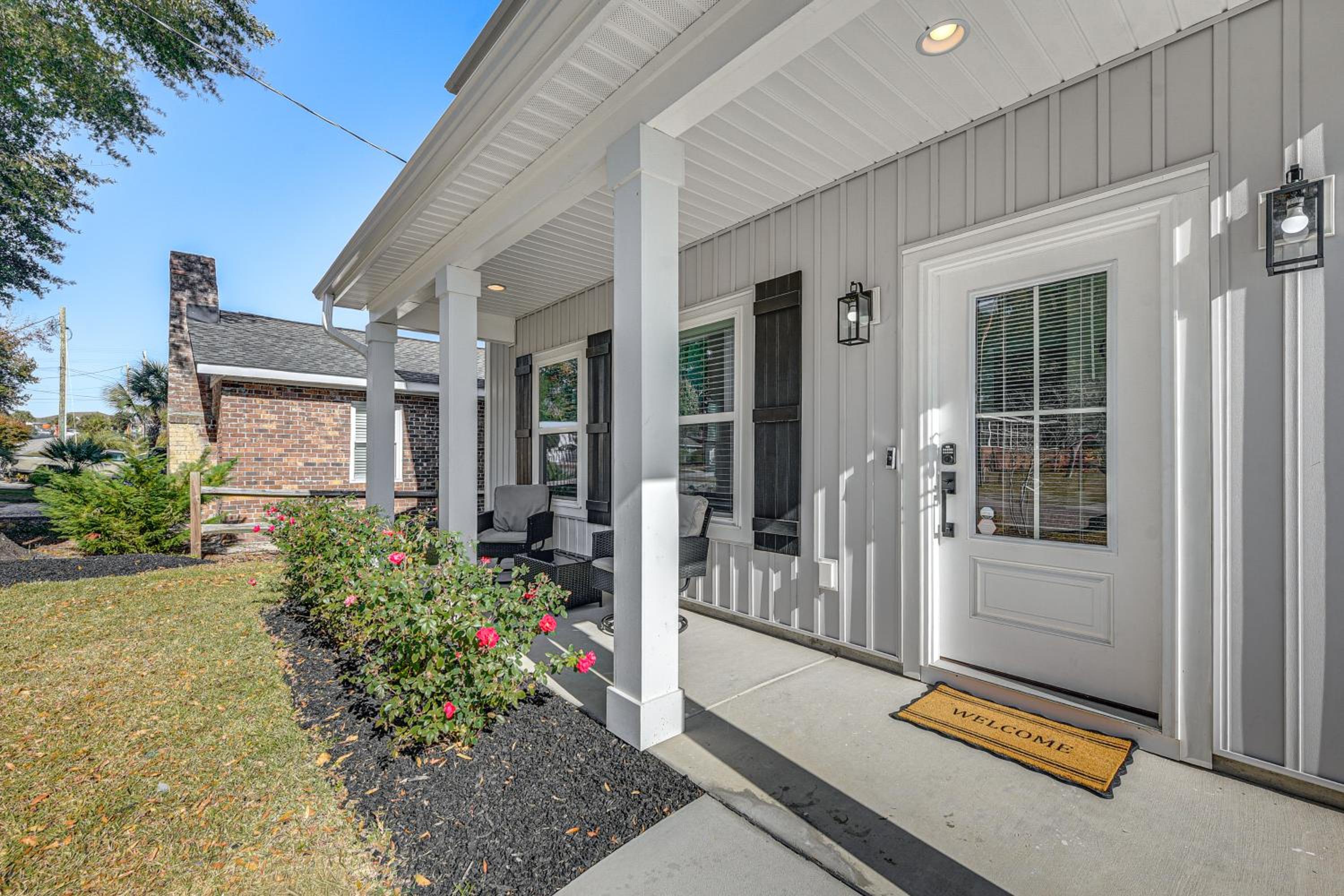 Hot Tub and Fire Pit Home Near Dtwn Little River!