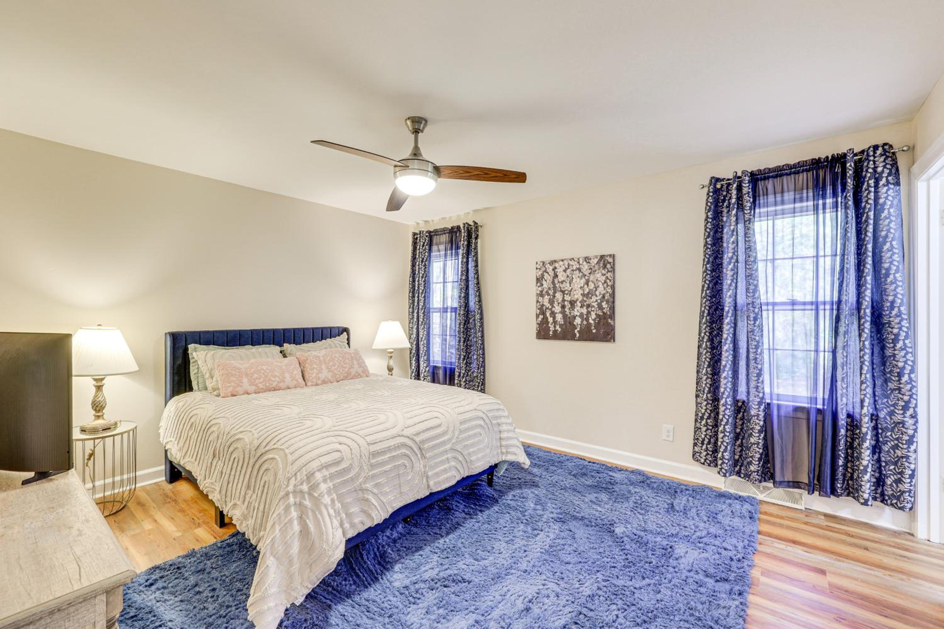Comfort and Convenience! Home 3 Mi to Dtwn Wilson