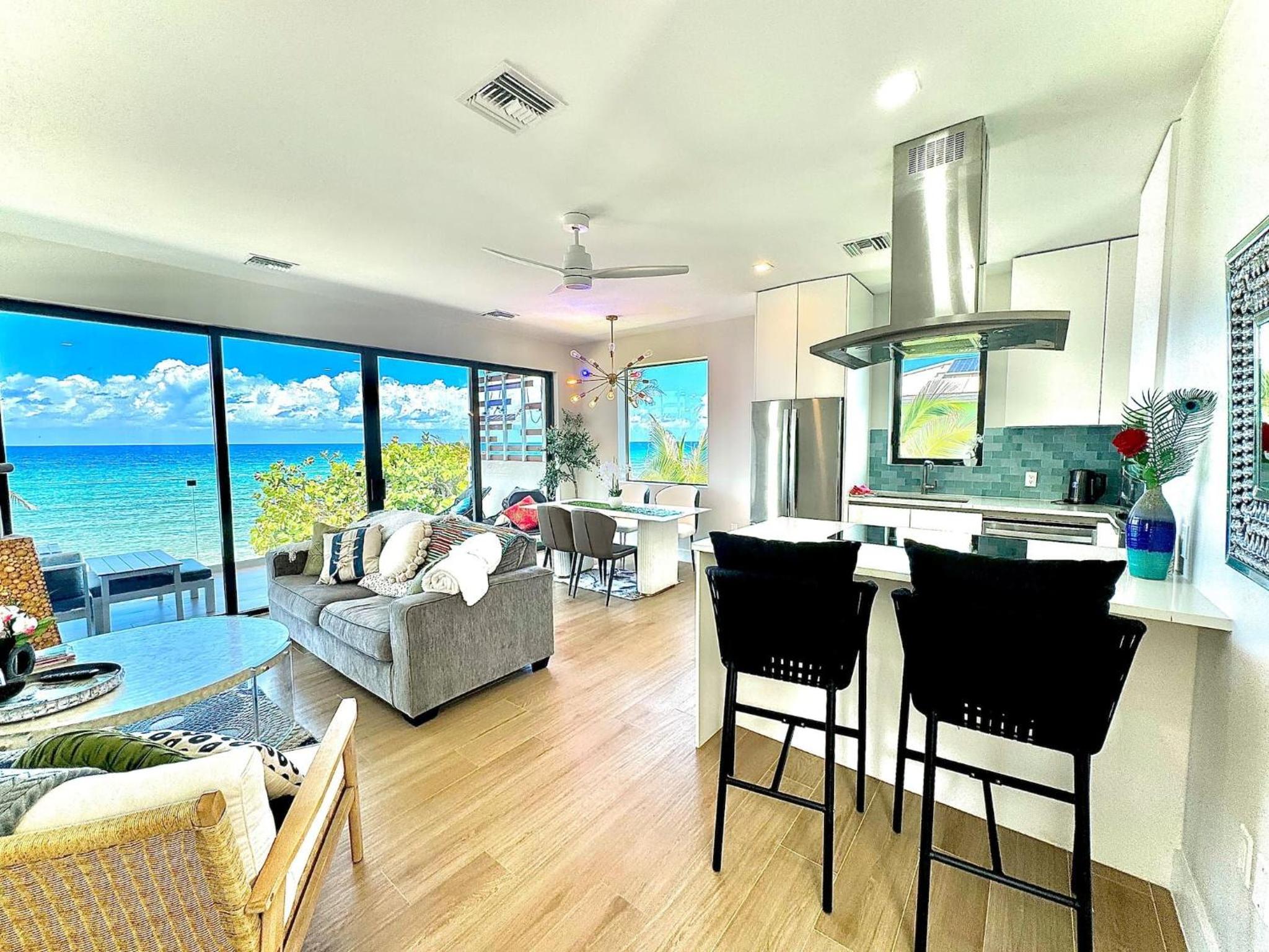 Oceanfront Rooftop luxury 2B2B residency pool beach in North Side, Grand Cayman