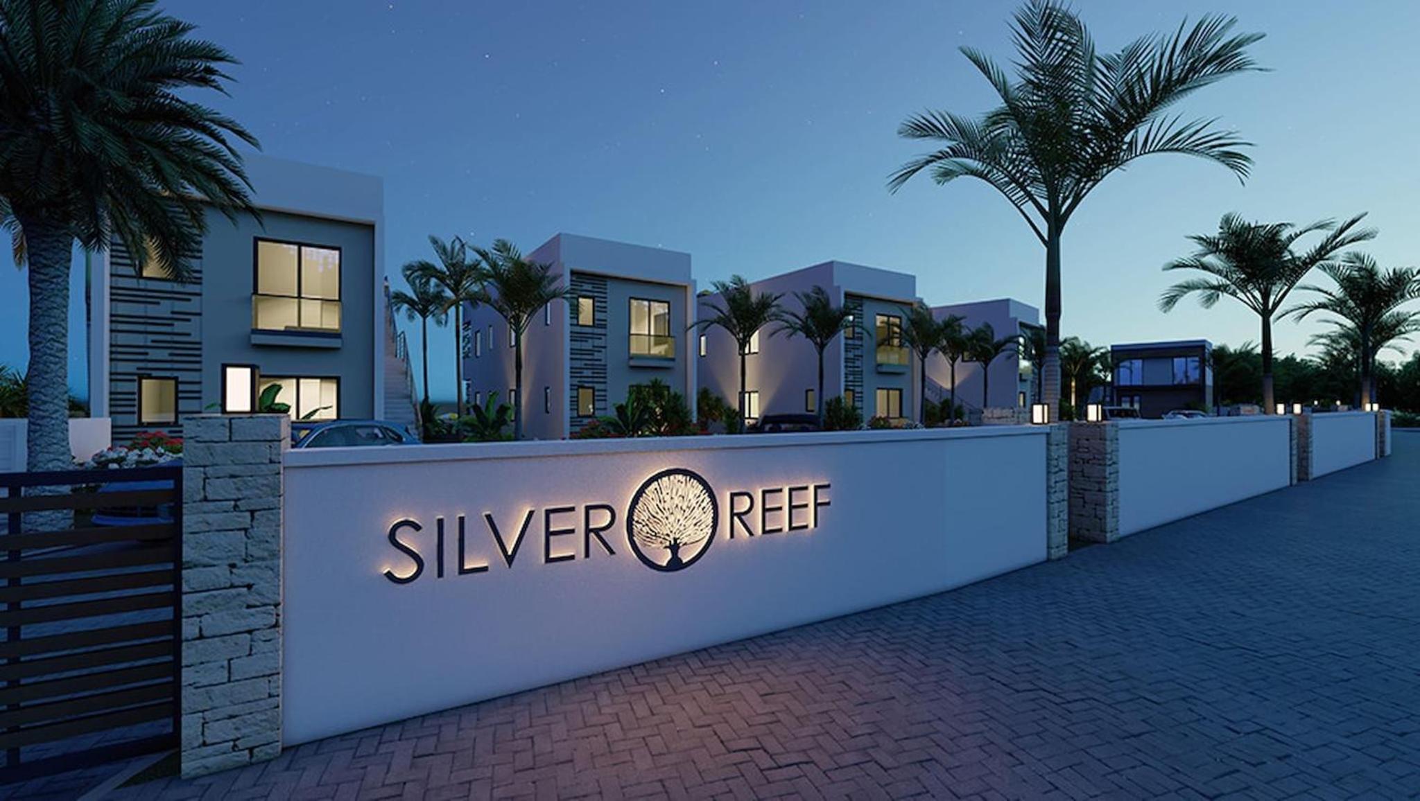 Oceanfront Rooftop luxury 2B2B residency pool beach in North Side, Grand Cayman