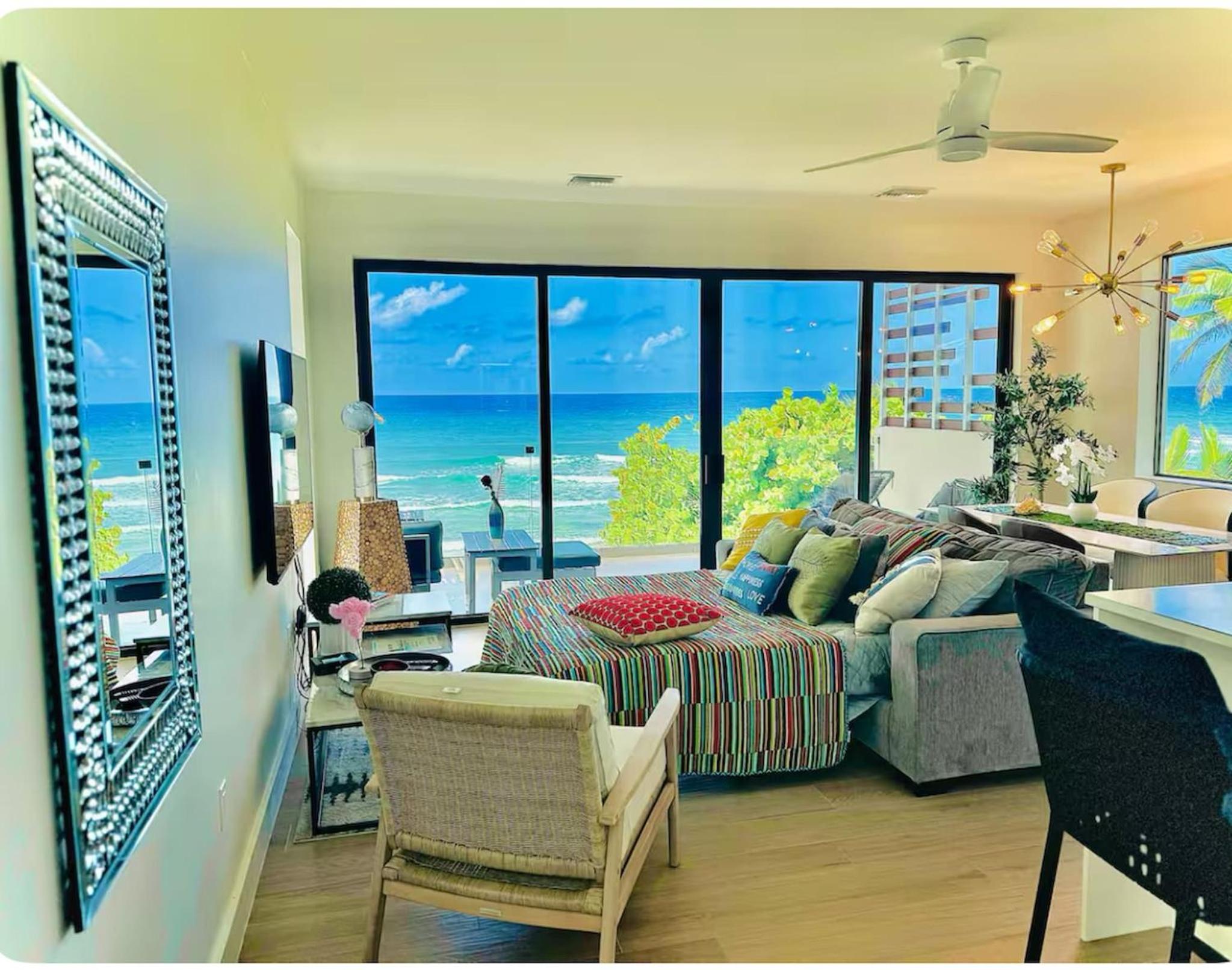Oceanfront Rooftop luxury 2B2B residency pool beach in North Side, Grand Cayman