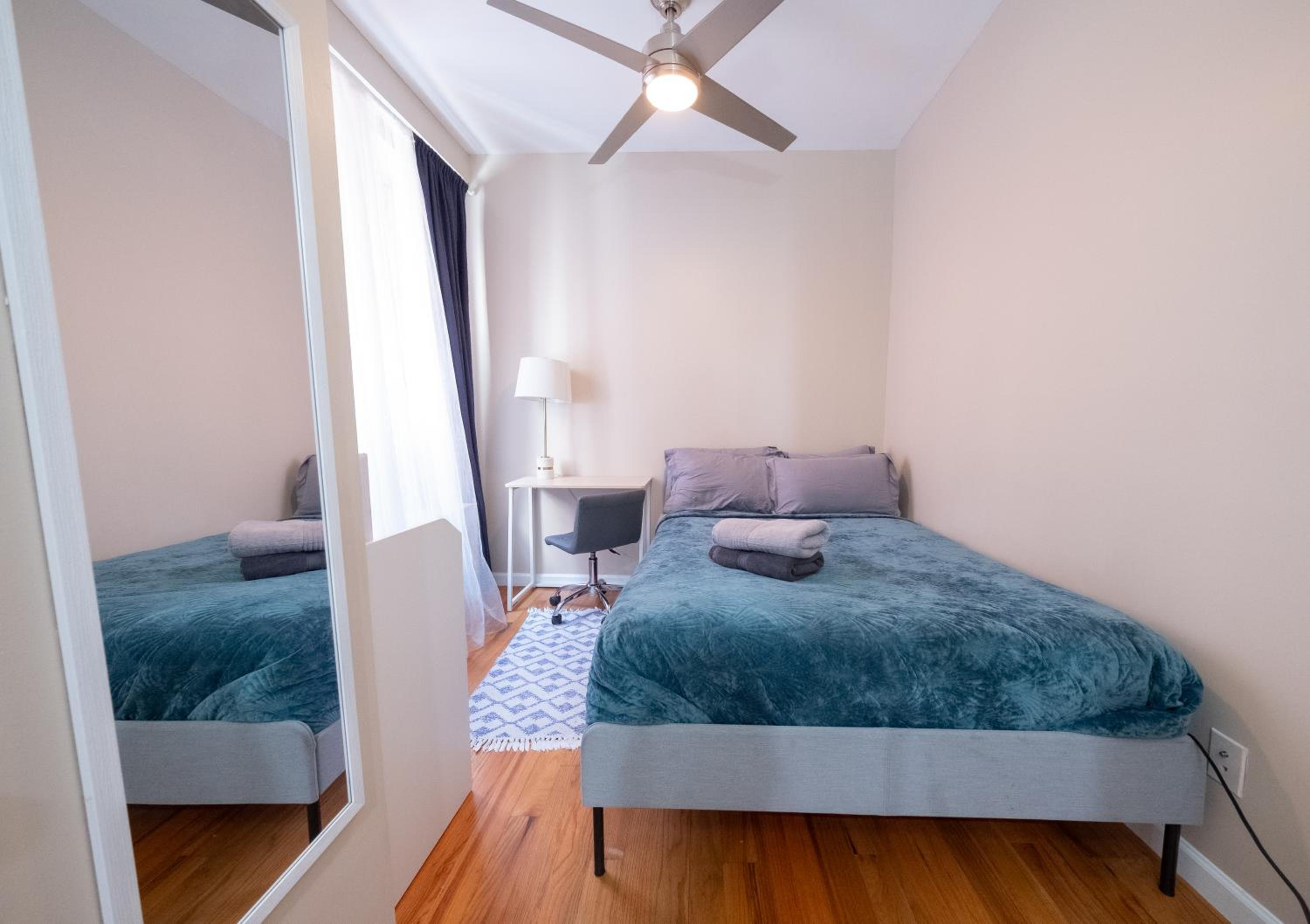 3BR apt two blocks to Central Park elevator, laundry, virtual doorman