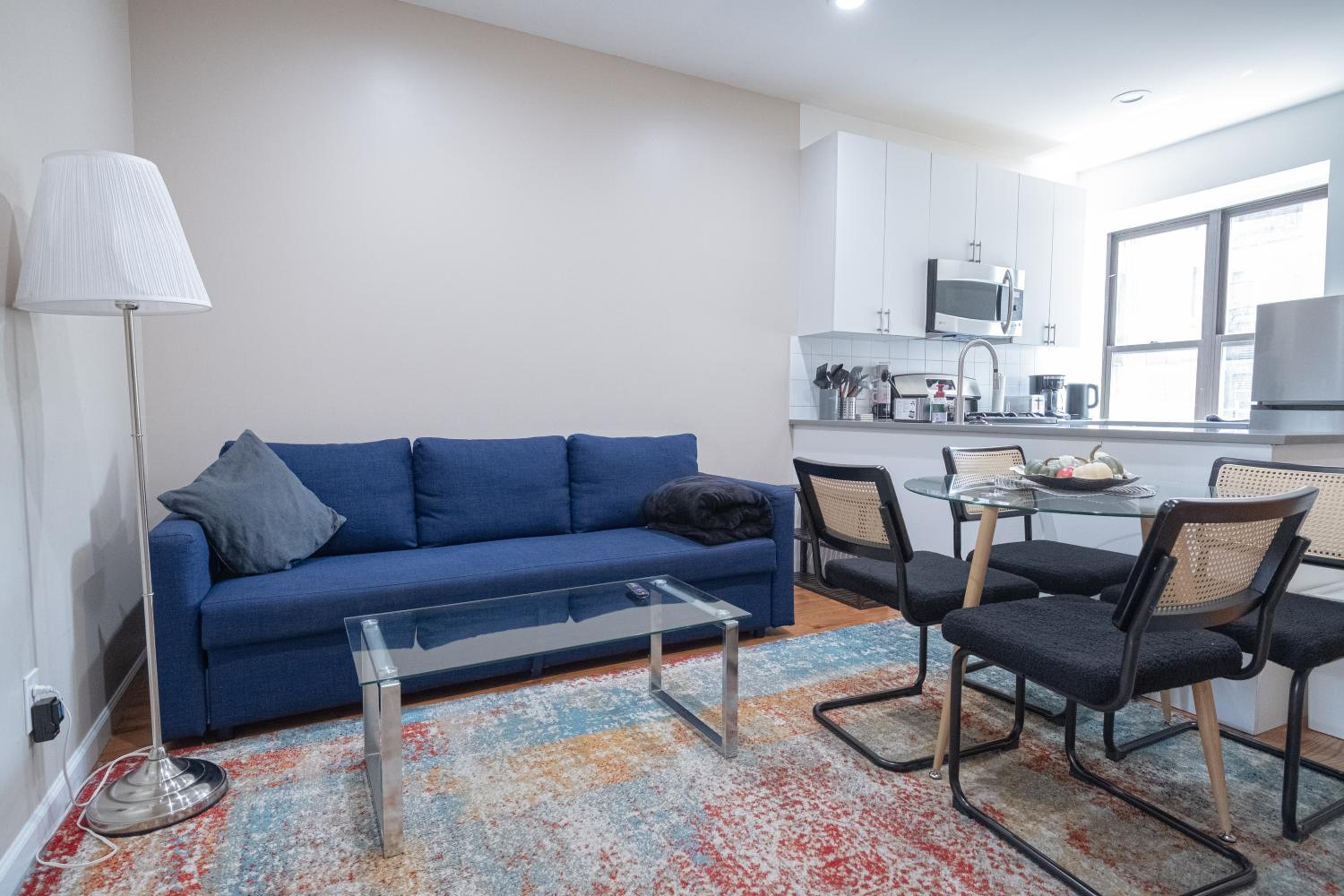 3BR apt two blocks to Central Park elevator, laundry, virtual doorman