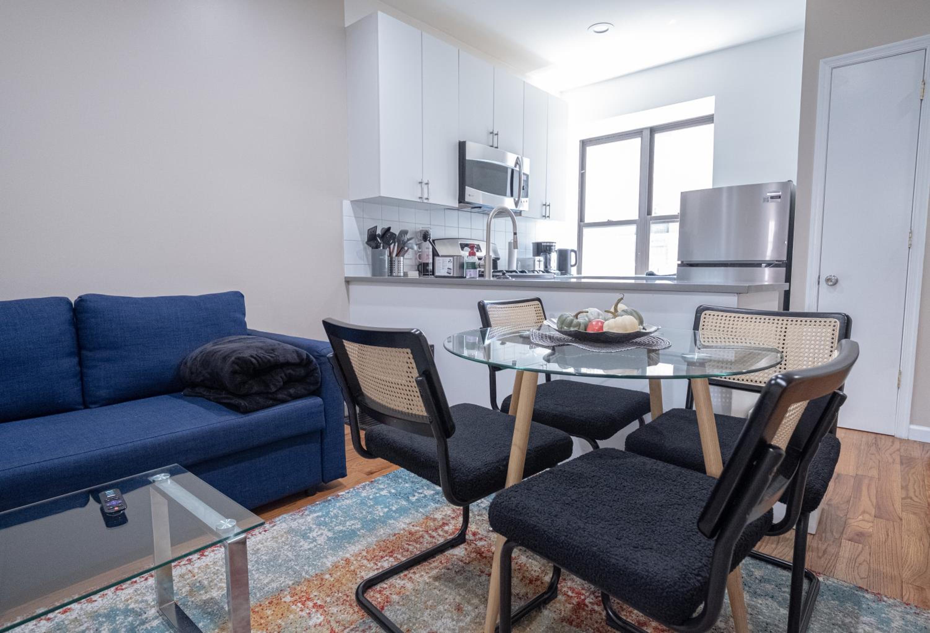 3BR apt two blocks to Central Park elevator, laundry, virtual doorman