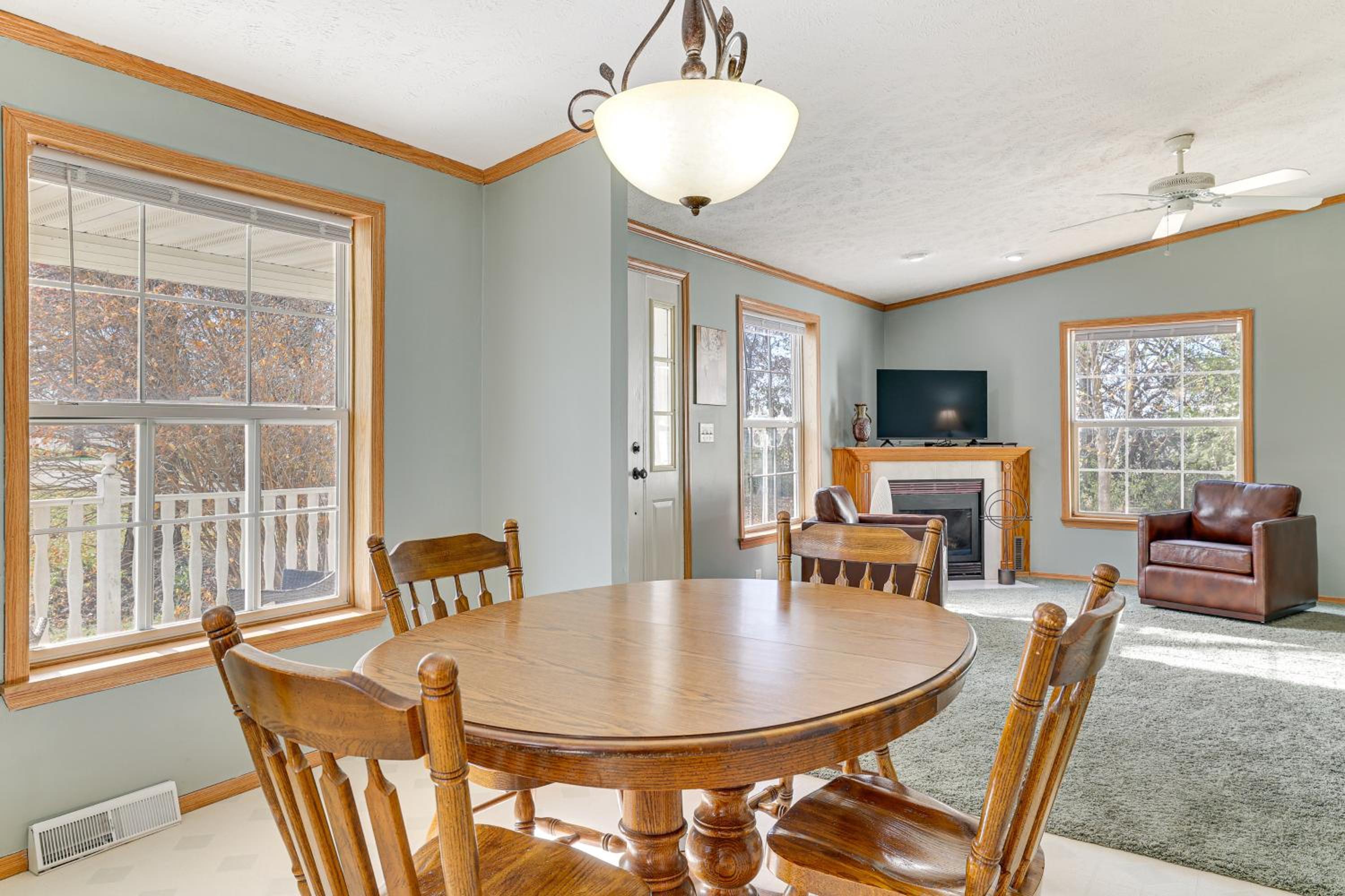 8 Mi to Dtwn Rochester Peaceful Home with Deck!