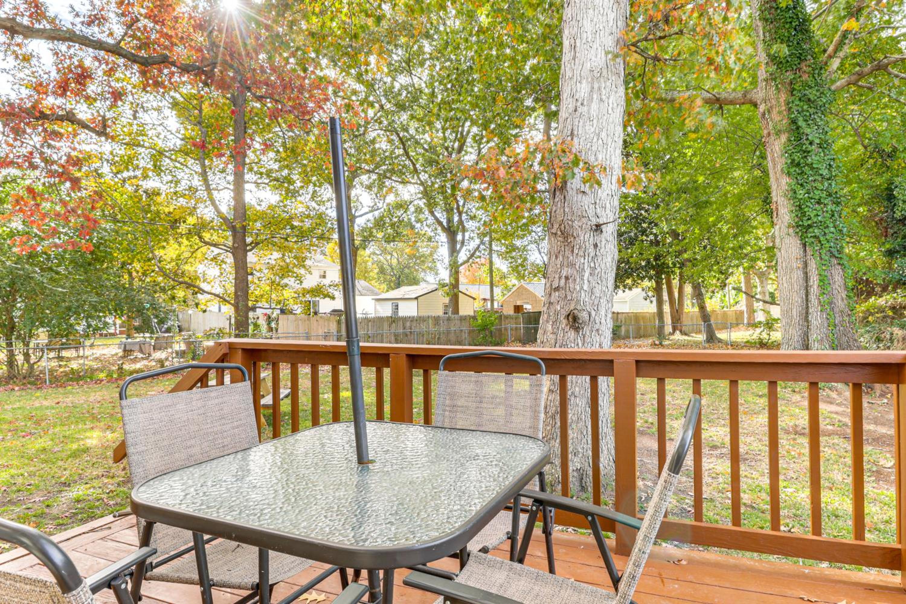Near Beaches, Base and Bay! Hampton Home with Backyard