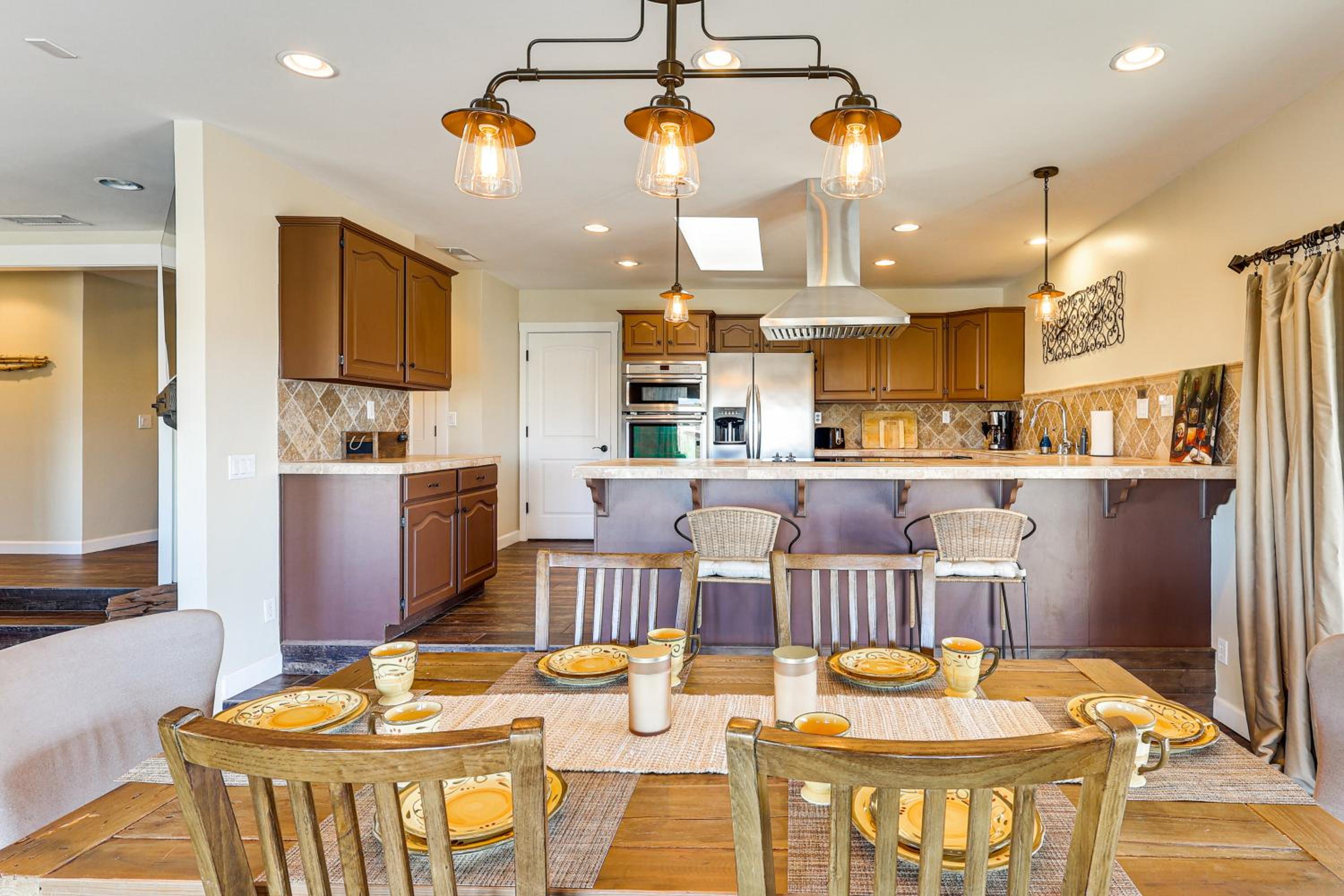 Enjoy Million-Dollar Views! Lake Havasu City Home