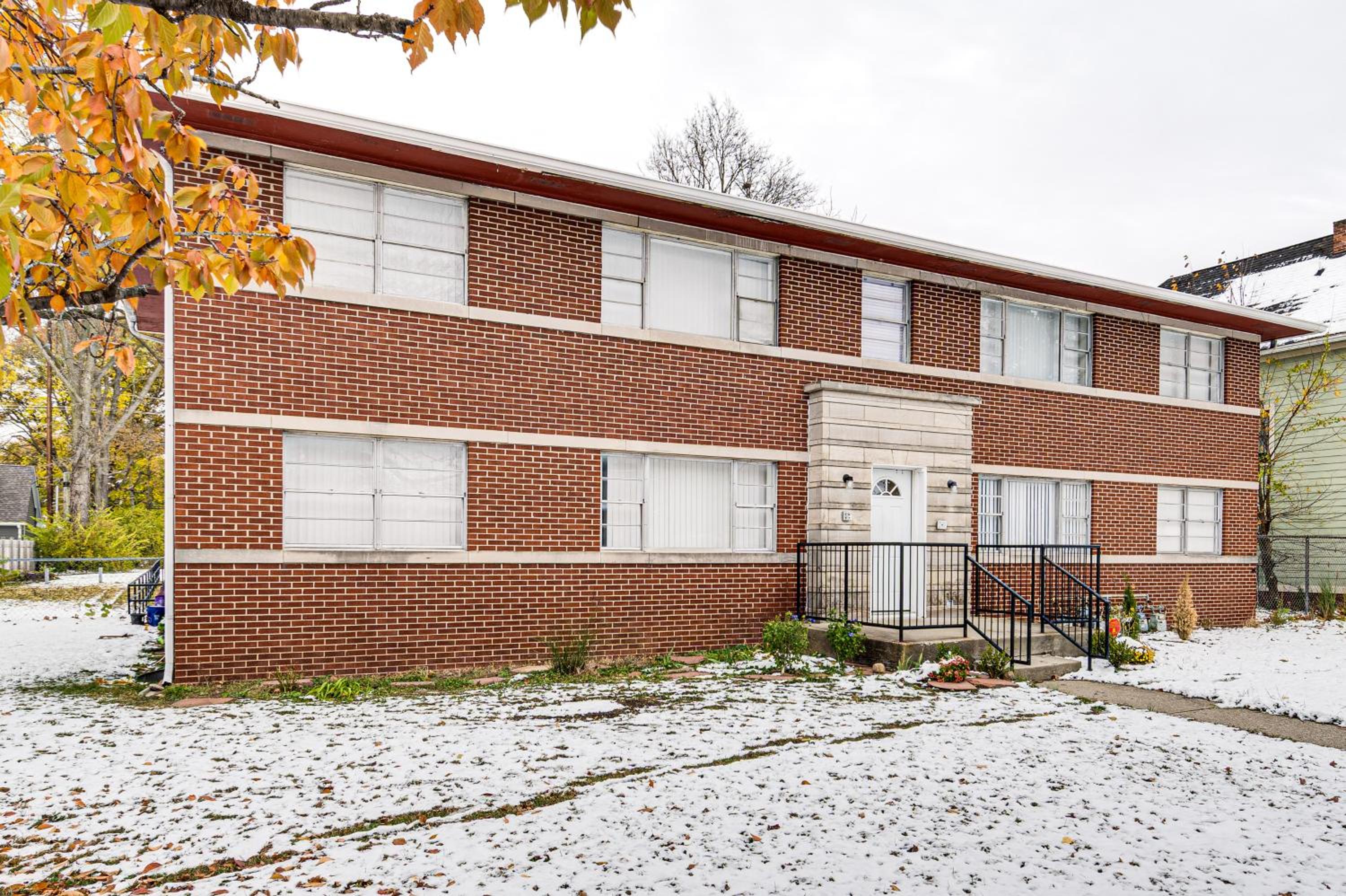 Pet Friendly near Park 6 mi to Speedway