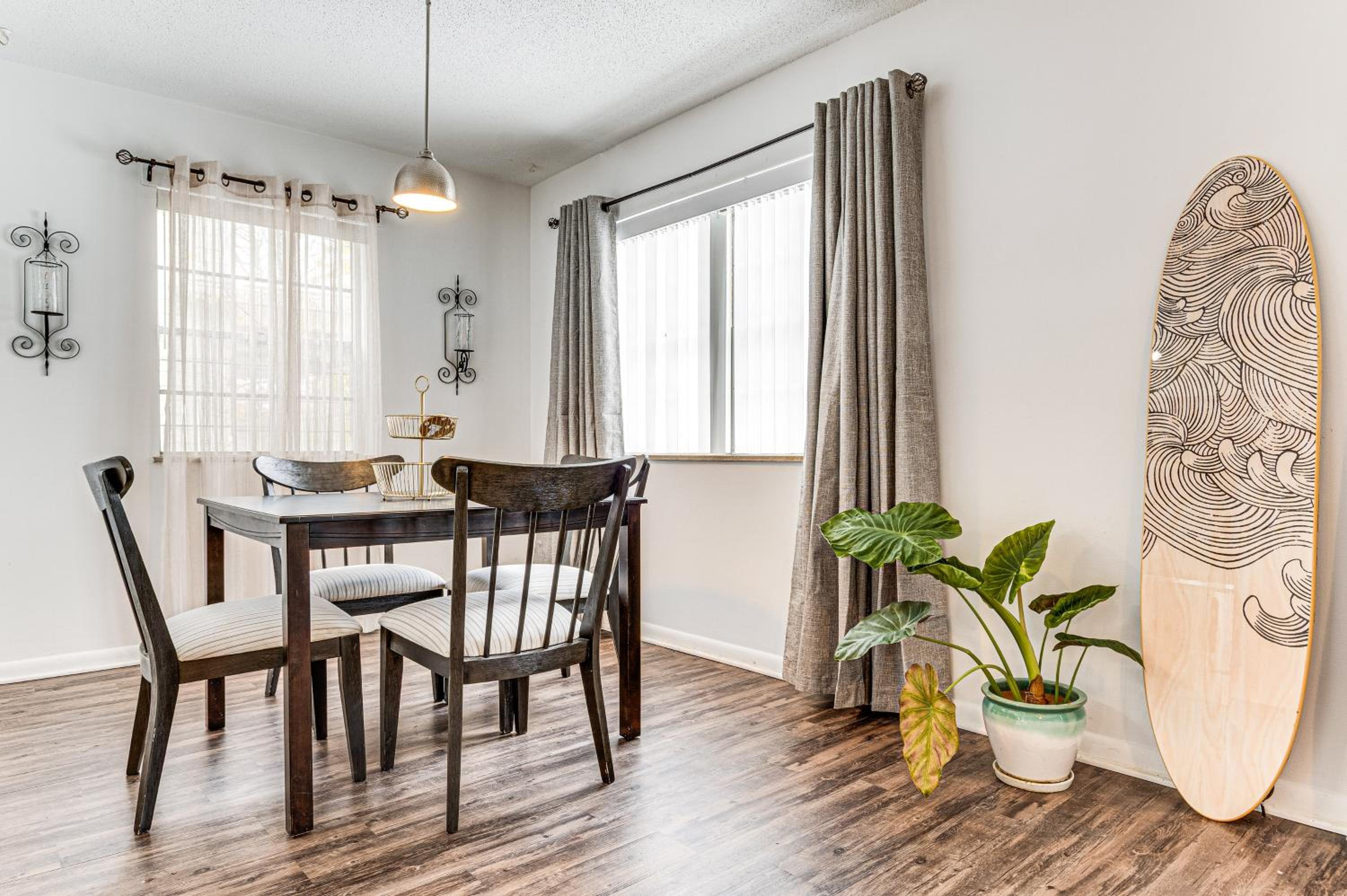 Pet Friendly near Park 6 mi to Speedway