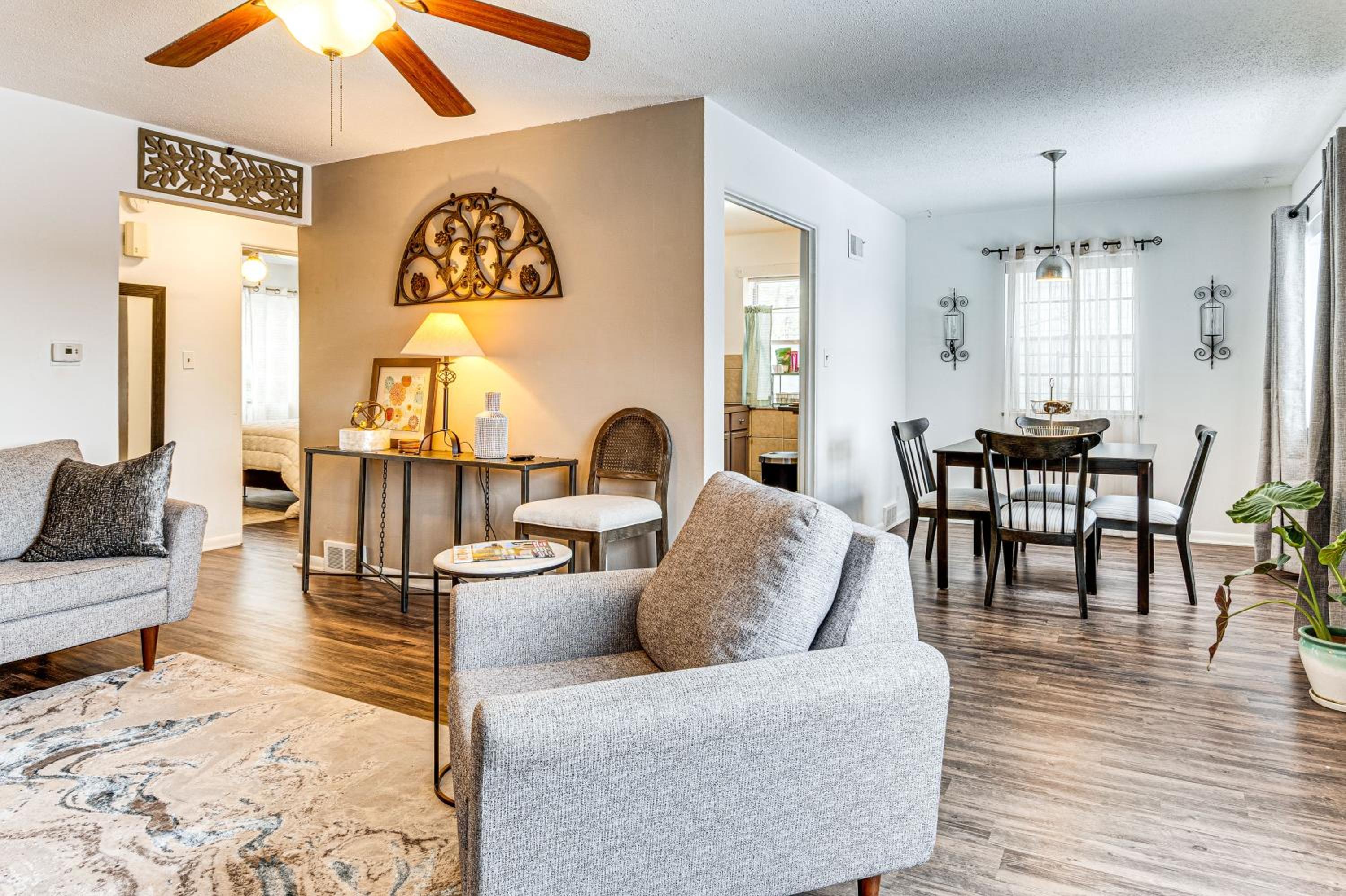 Pet Friendly near Park 6 mi to Speedway