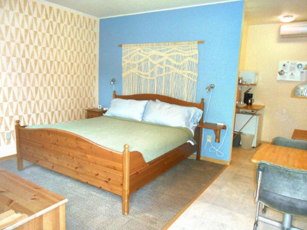 Catskill Rose Lodging & Dining