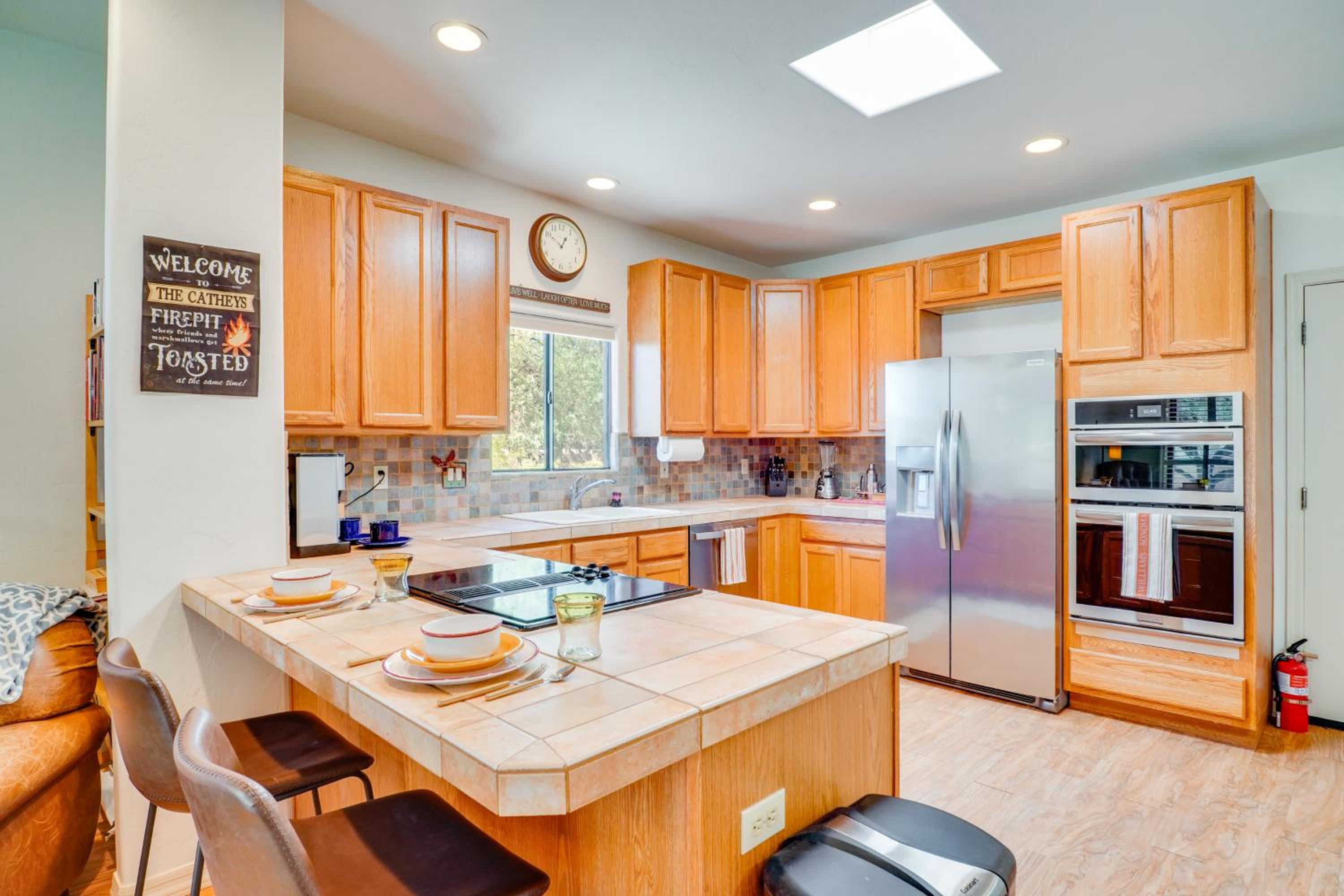 Mtn-View Tucson Home Near Hiking and Biking