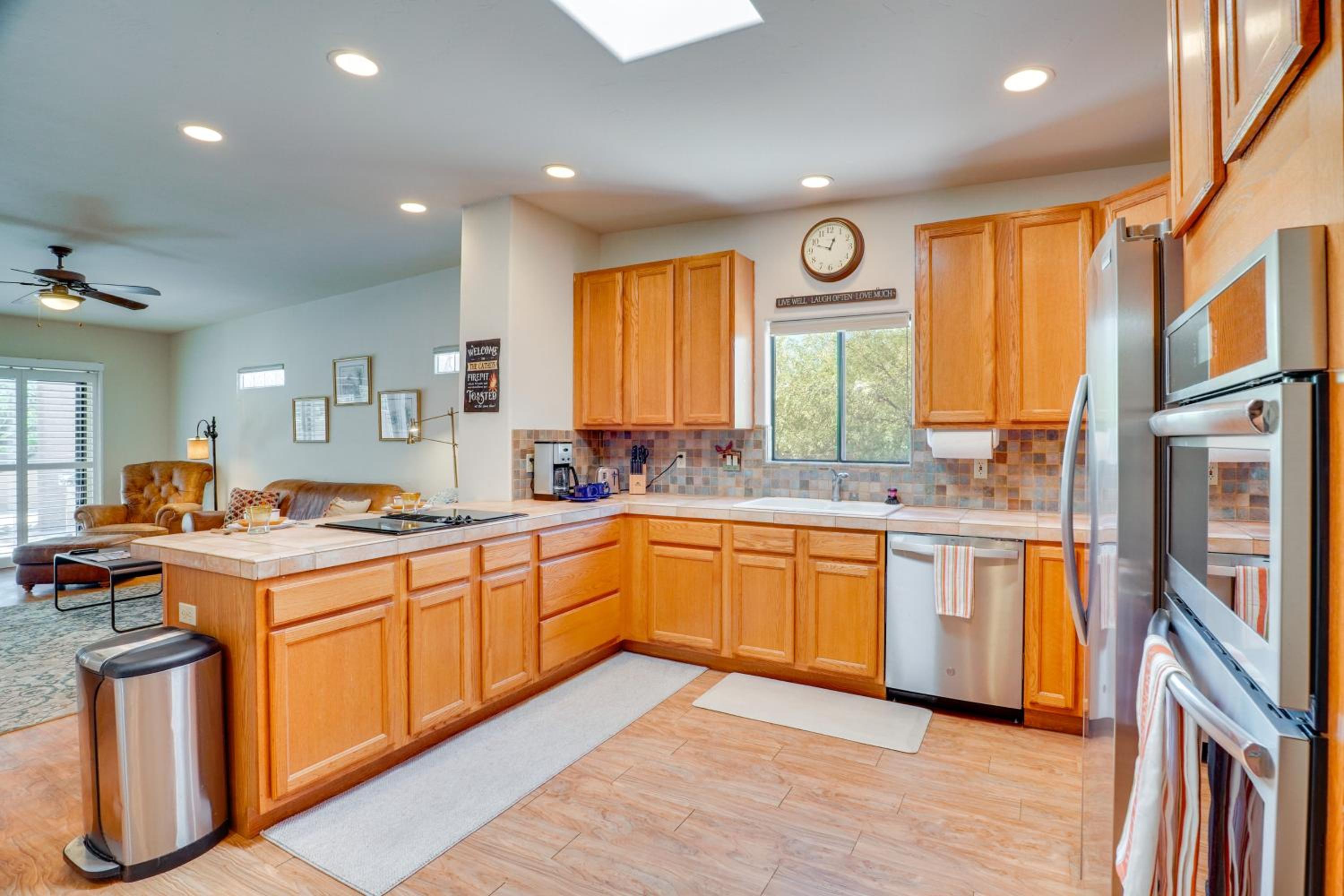 Mtn-View Tucson Home Near Hiking and Biking