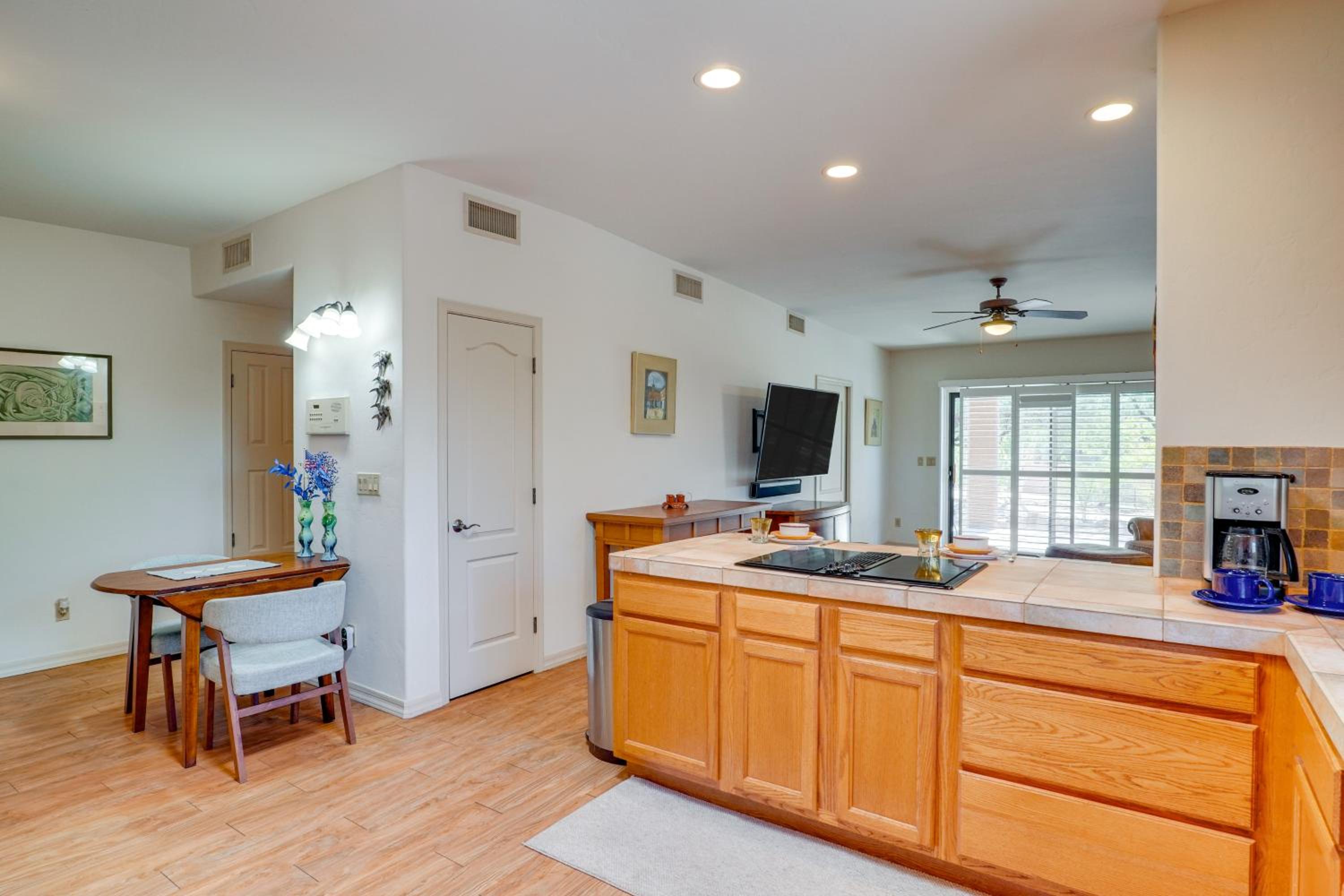 Mtn-View Tucson Home Near Hiking and Biking