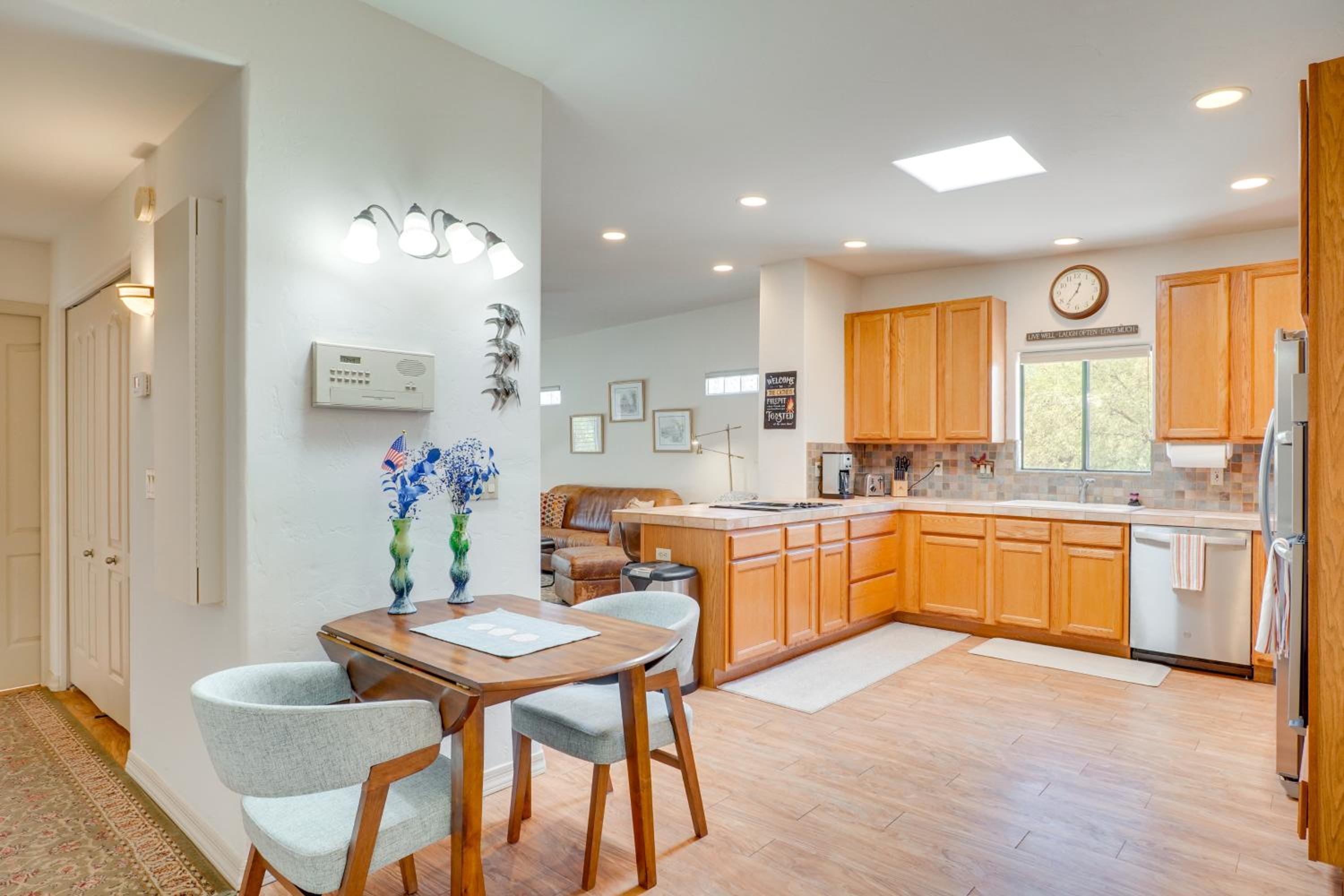Mtn-View Tucson Home Near Hiking and Biking