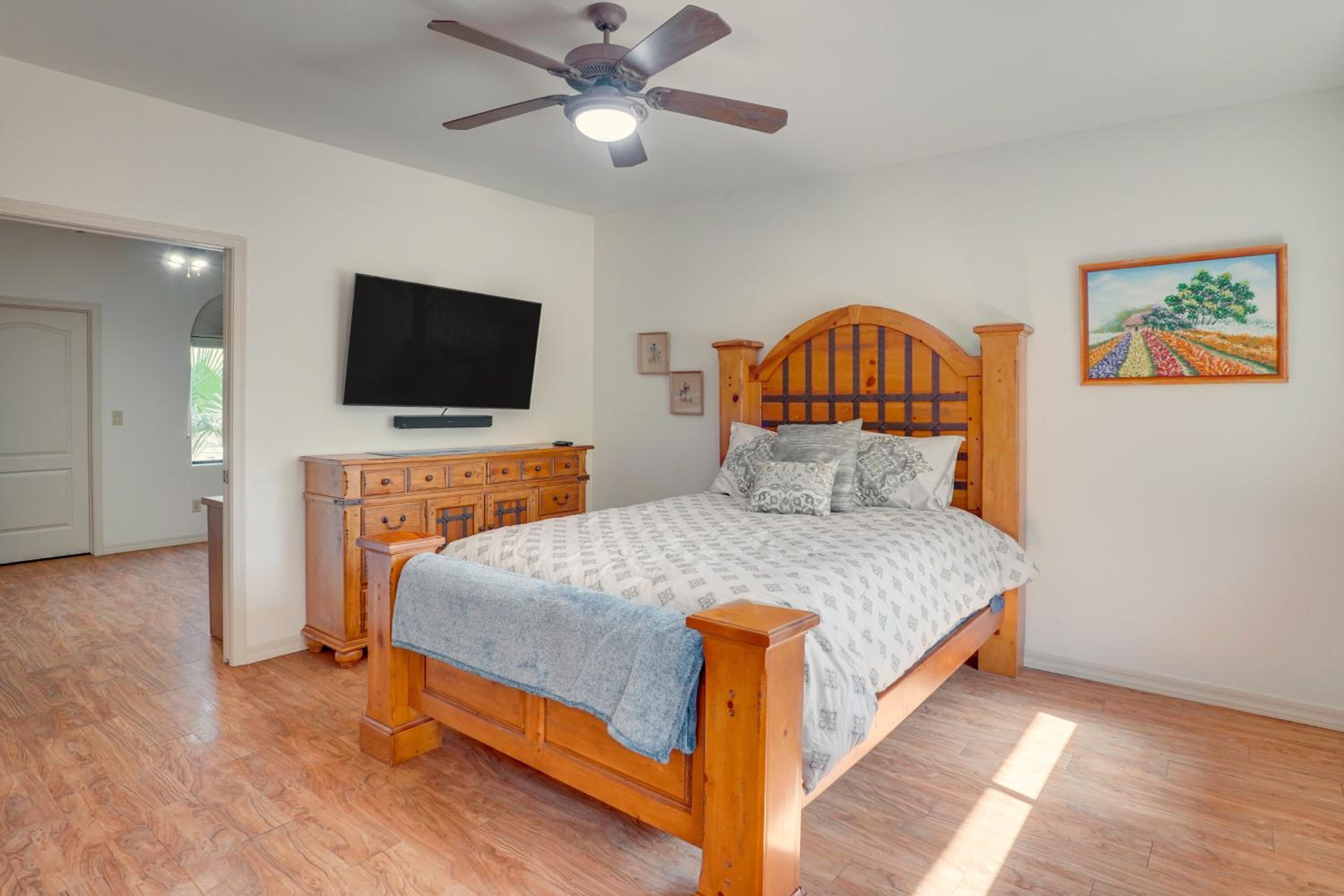 Mtn-View Tucson Home Near Hiking and Biking