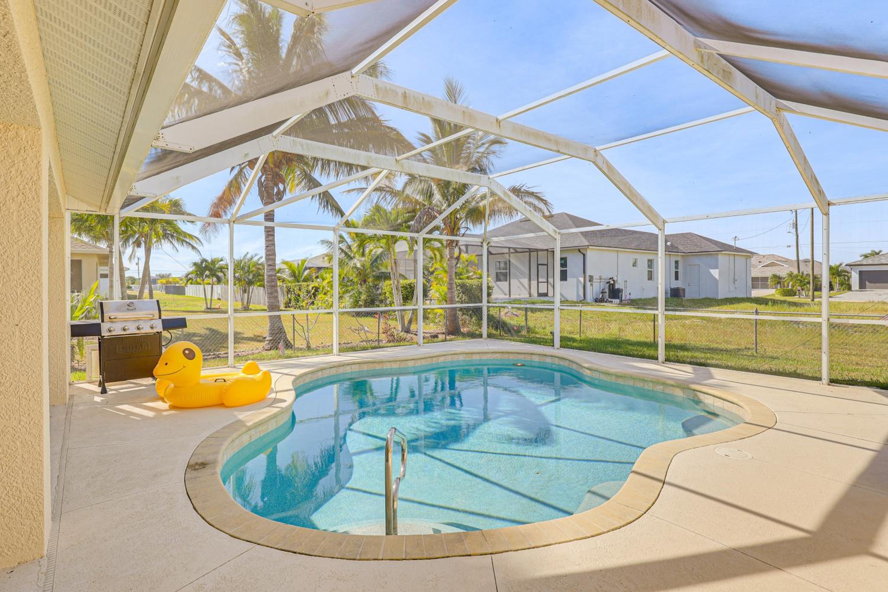 Family Fun! Spacious Home in Cape Coral