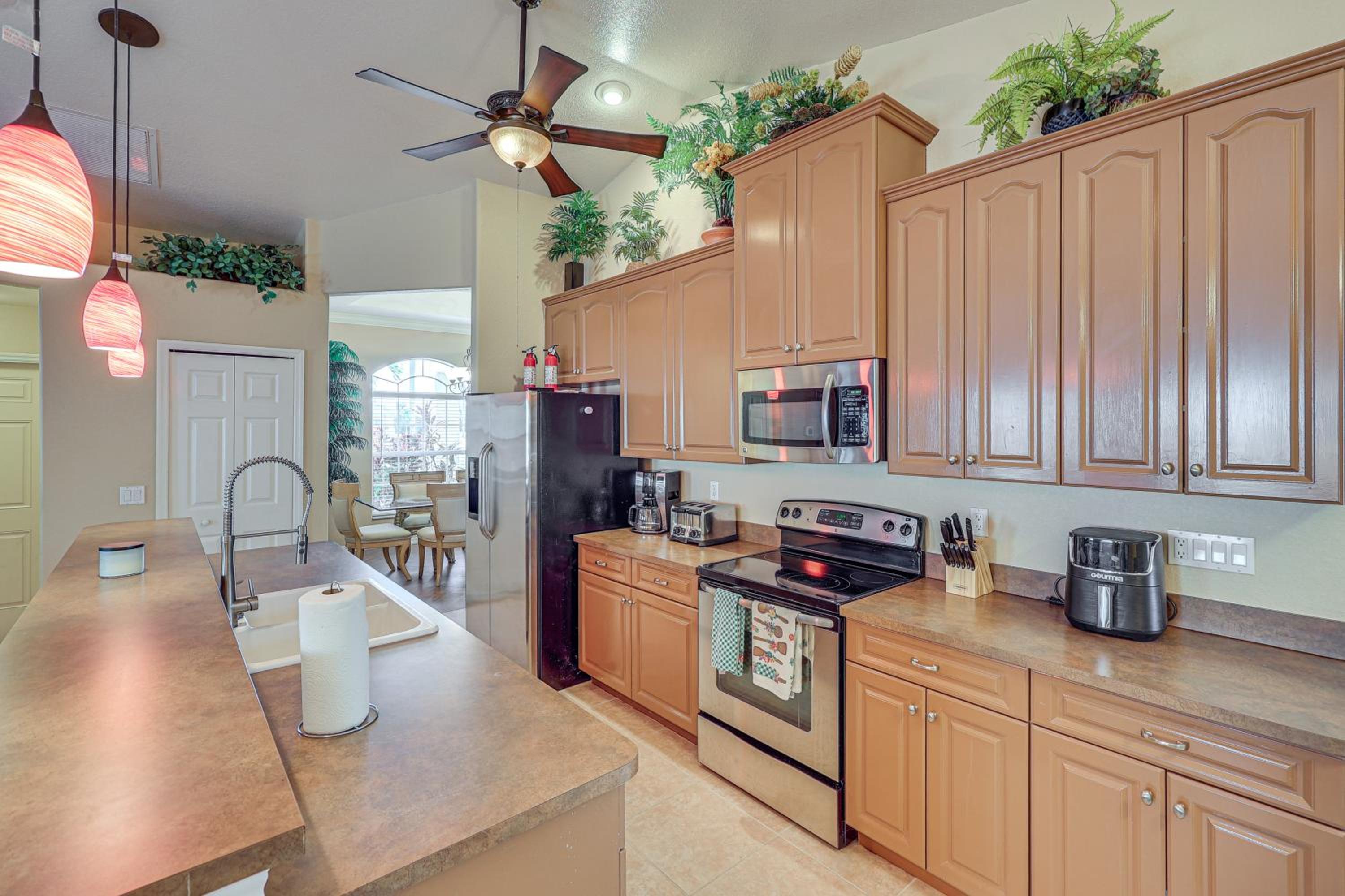 Family Fun! Spacious Home in Cape Coral