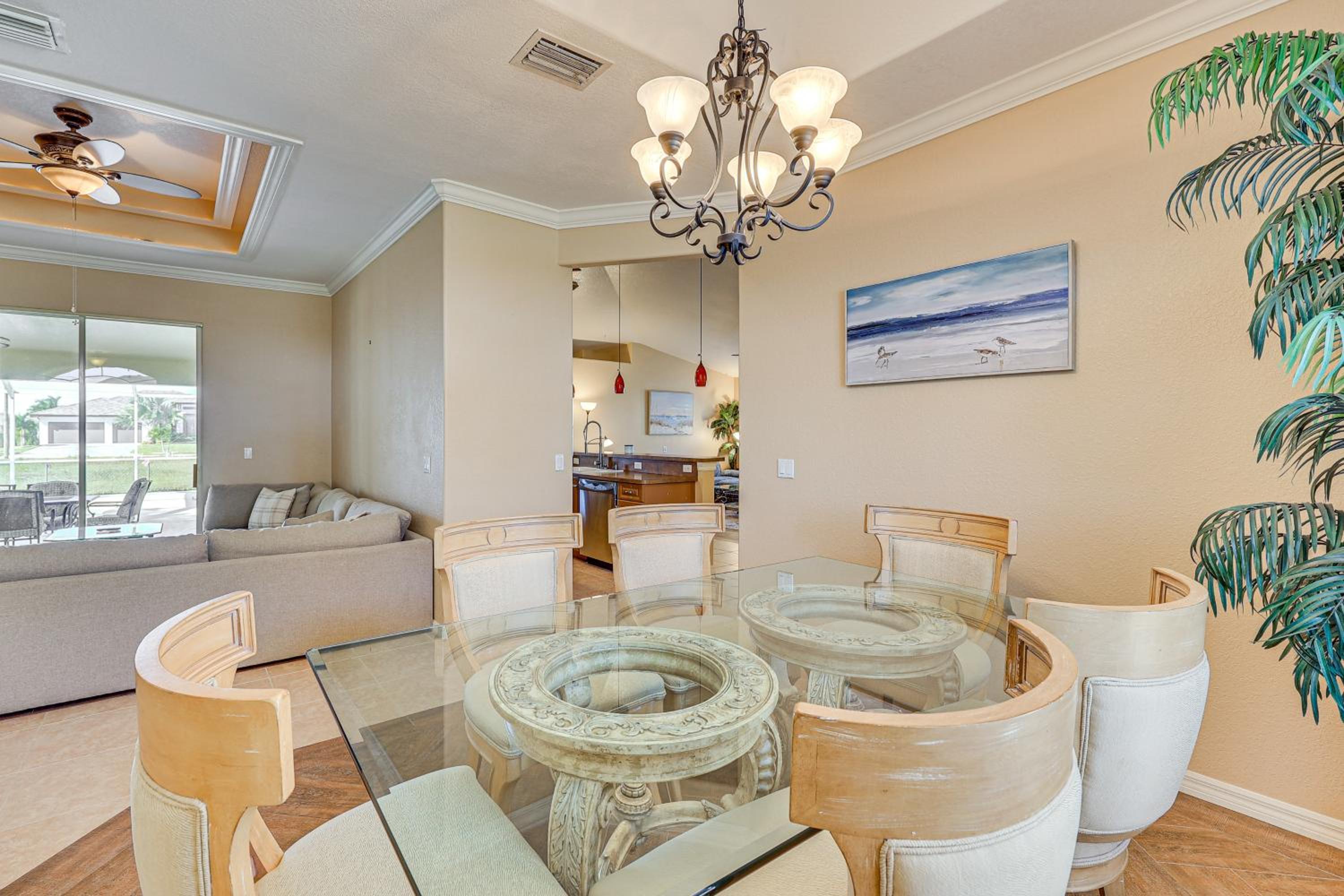 Family Fun! Spacious Home in Cape Coral