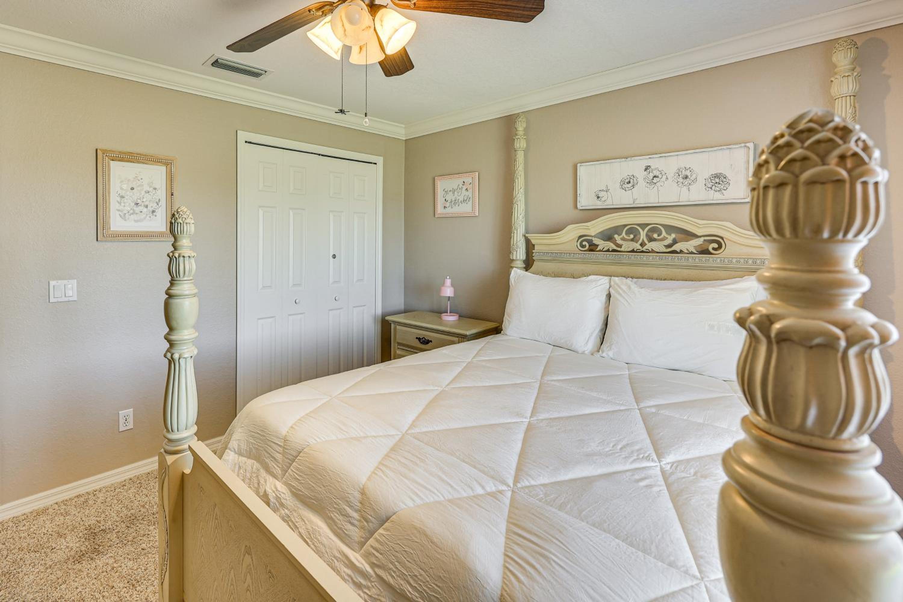 Family Fun! Spacious Home in Cape Coral