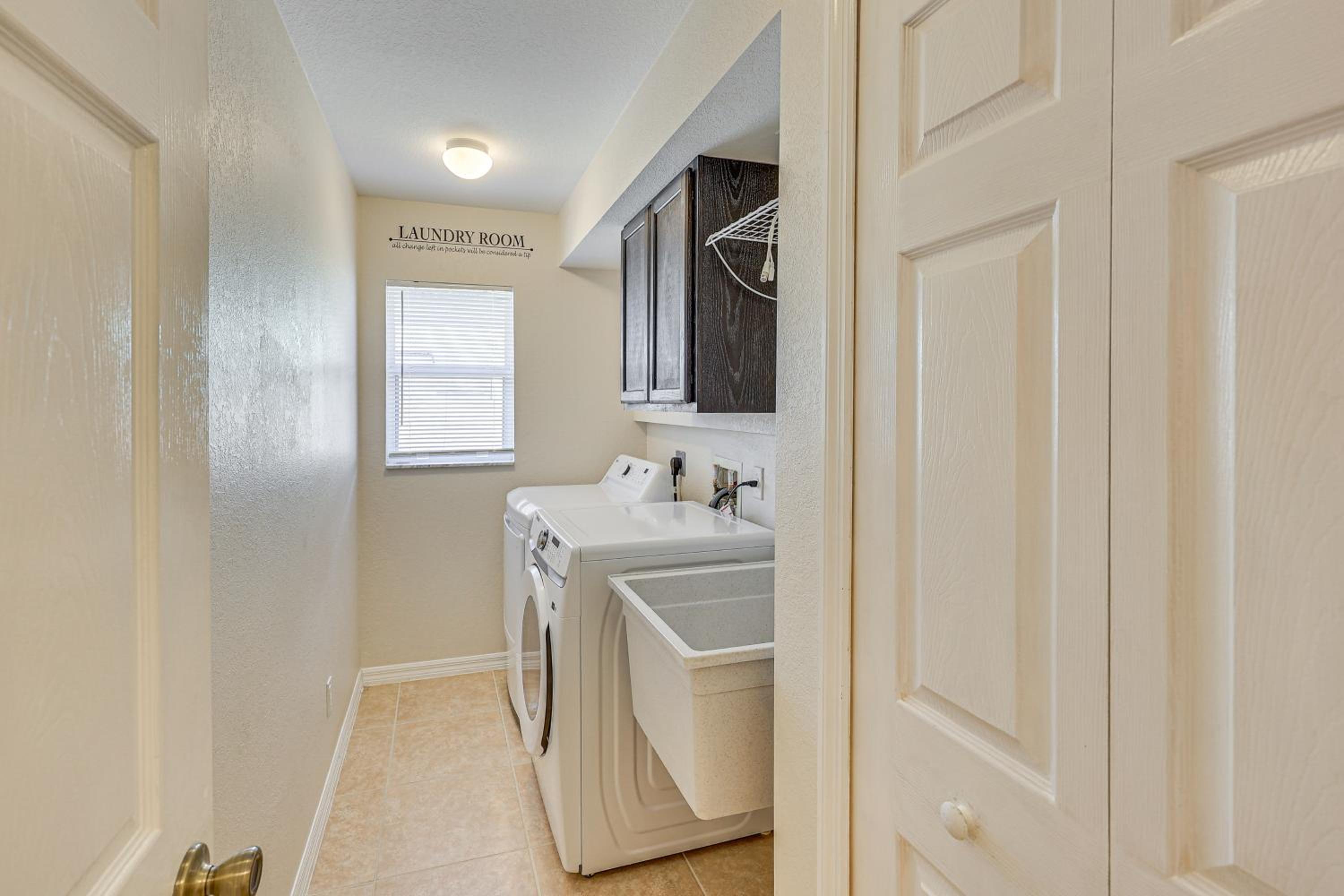 Family Fun! Spacious Home in Cape Coral