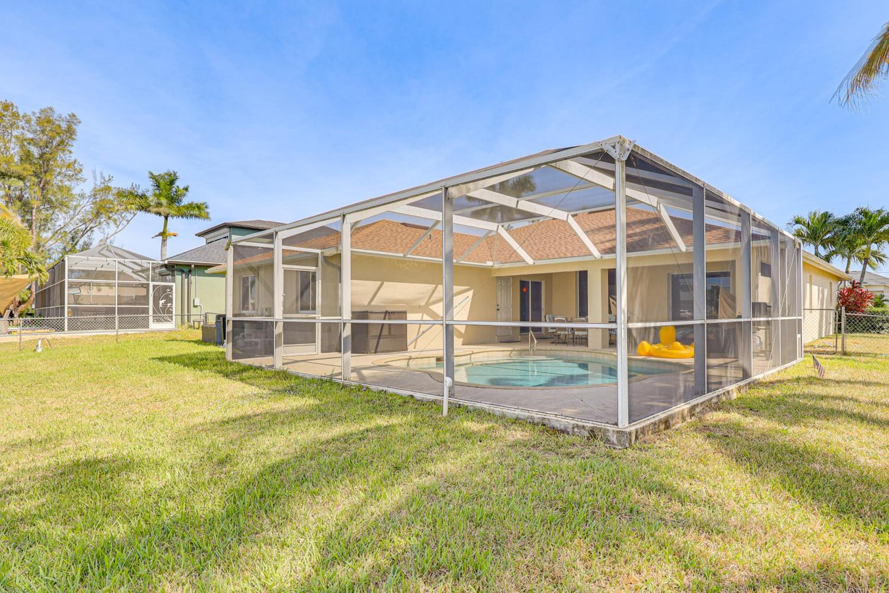 Family Fun! Spacious Home in Cape Coral