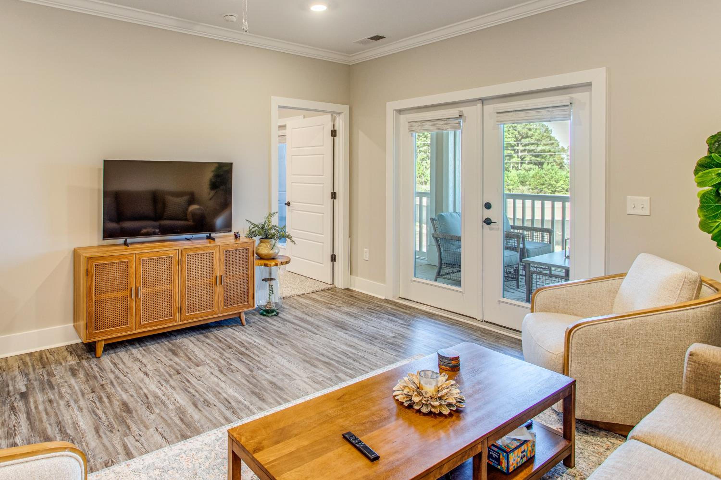 Golf Getaway in Calabash with Pool and Rec Ctr Access!