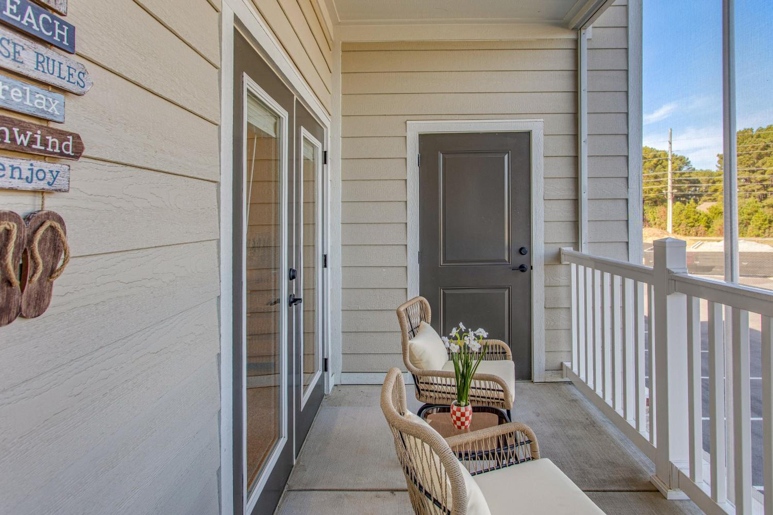 Golf Getaway in Calabash with Pool and Rec Ctr Access!