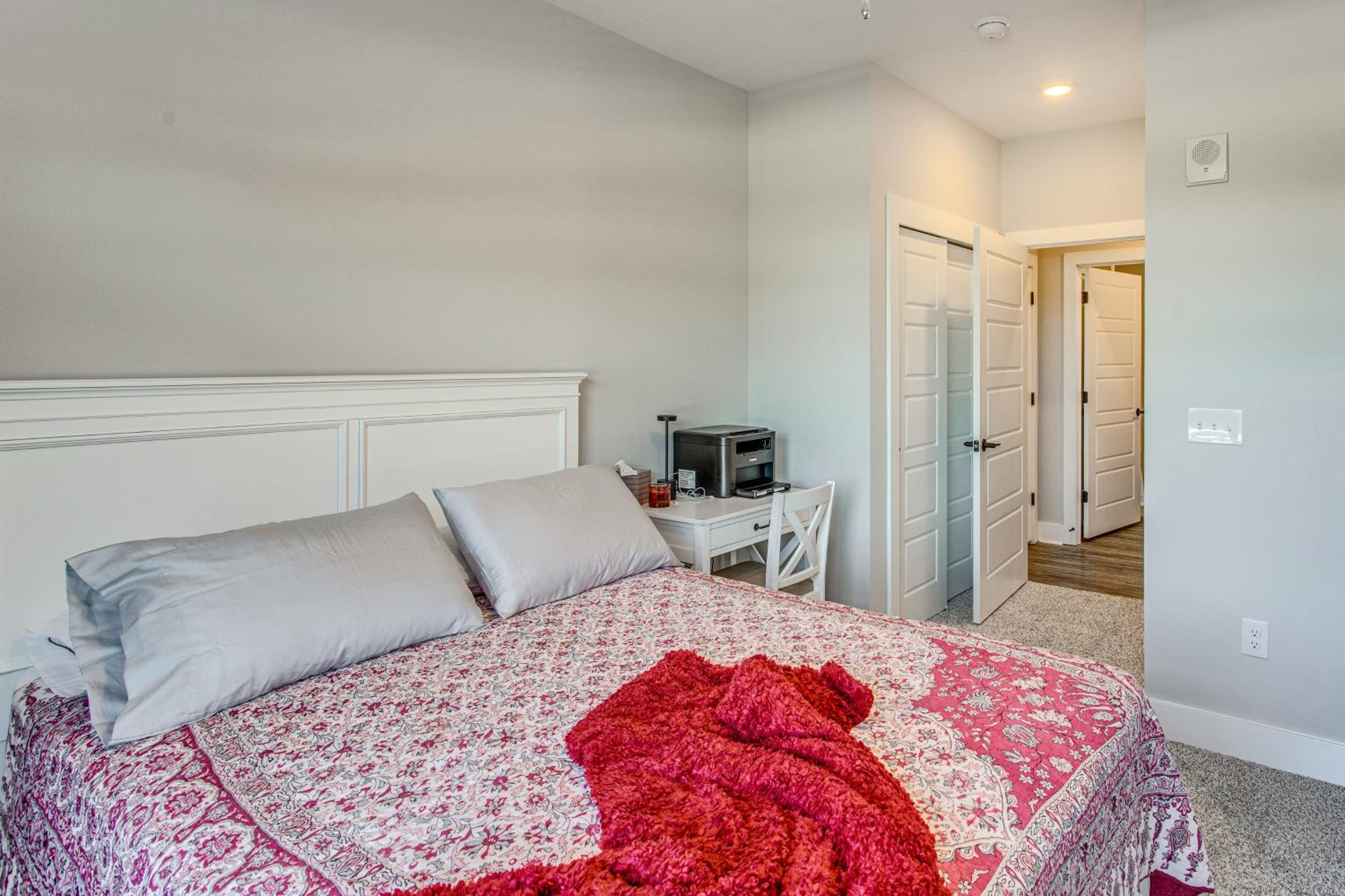 Golf Getaway in Calabash with Pool and Rec Ctr Access!
