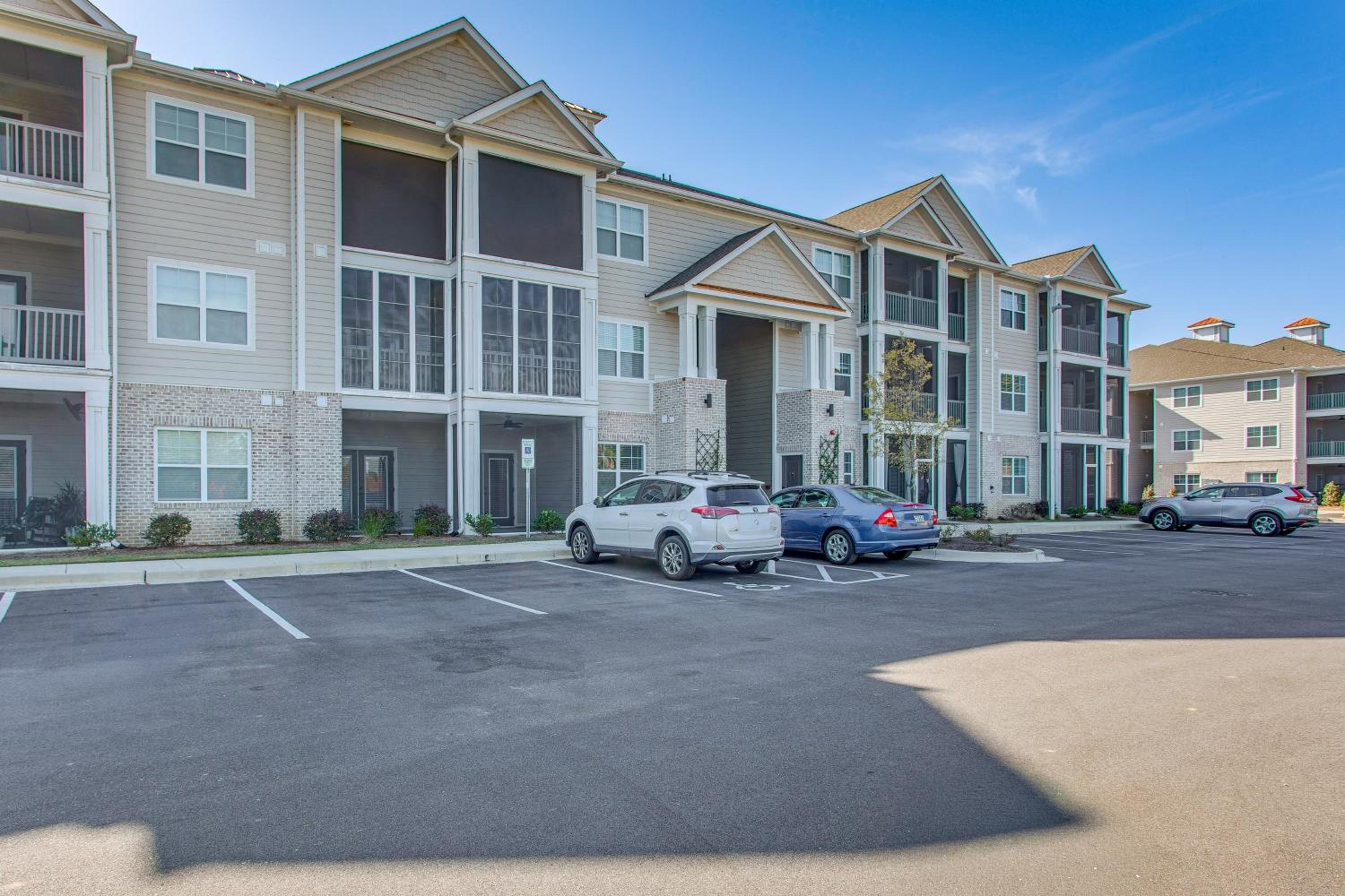 Golf Getaway in Calabash with Pool and Rec Ctr Access!