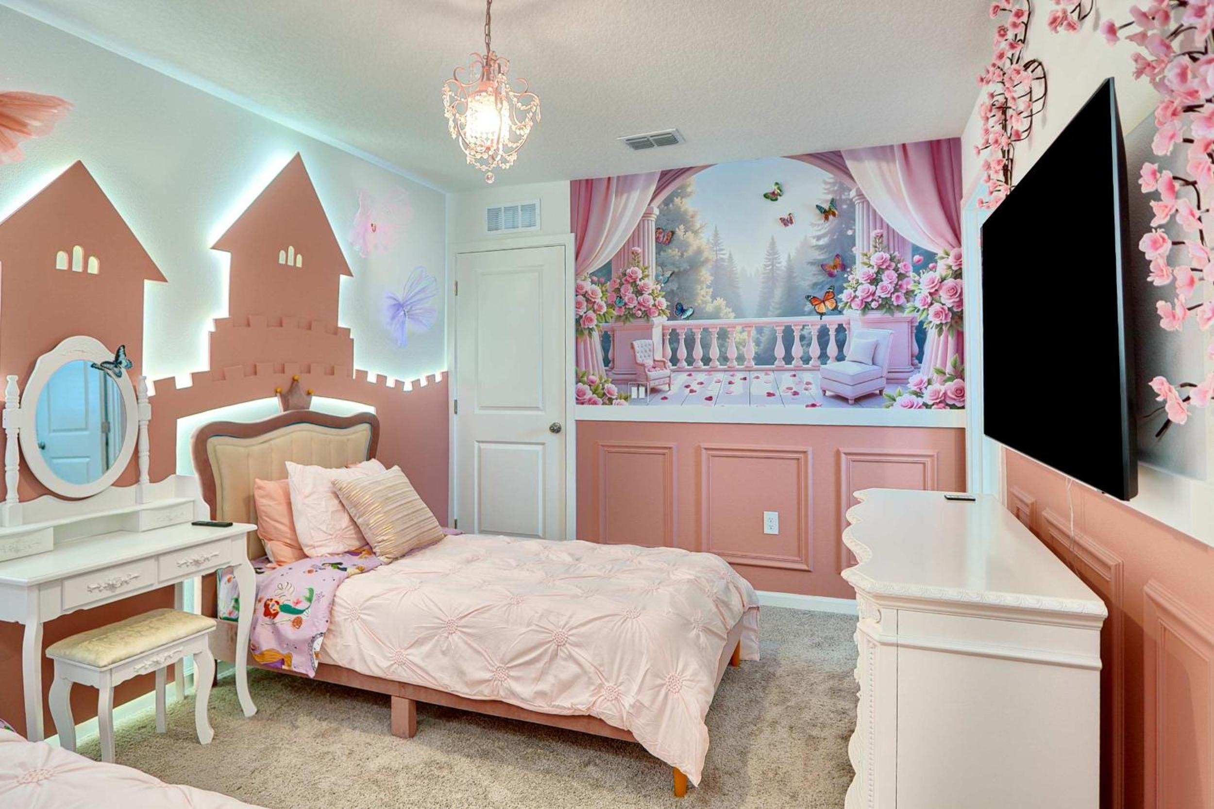 Luxury 7BR Villa Pool Spa & Game Room