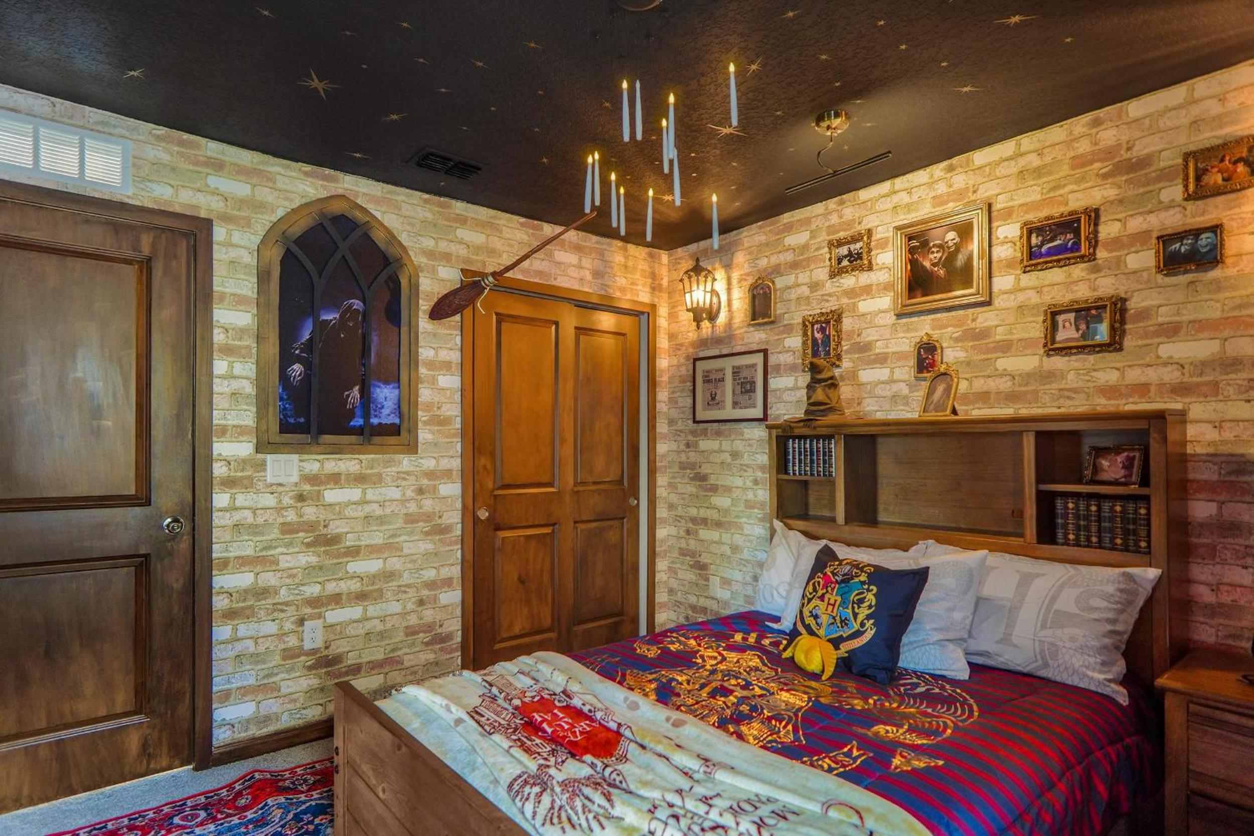 Luxury 7BR Villa Pool Spa & Game Room