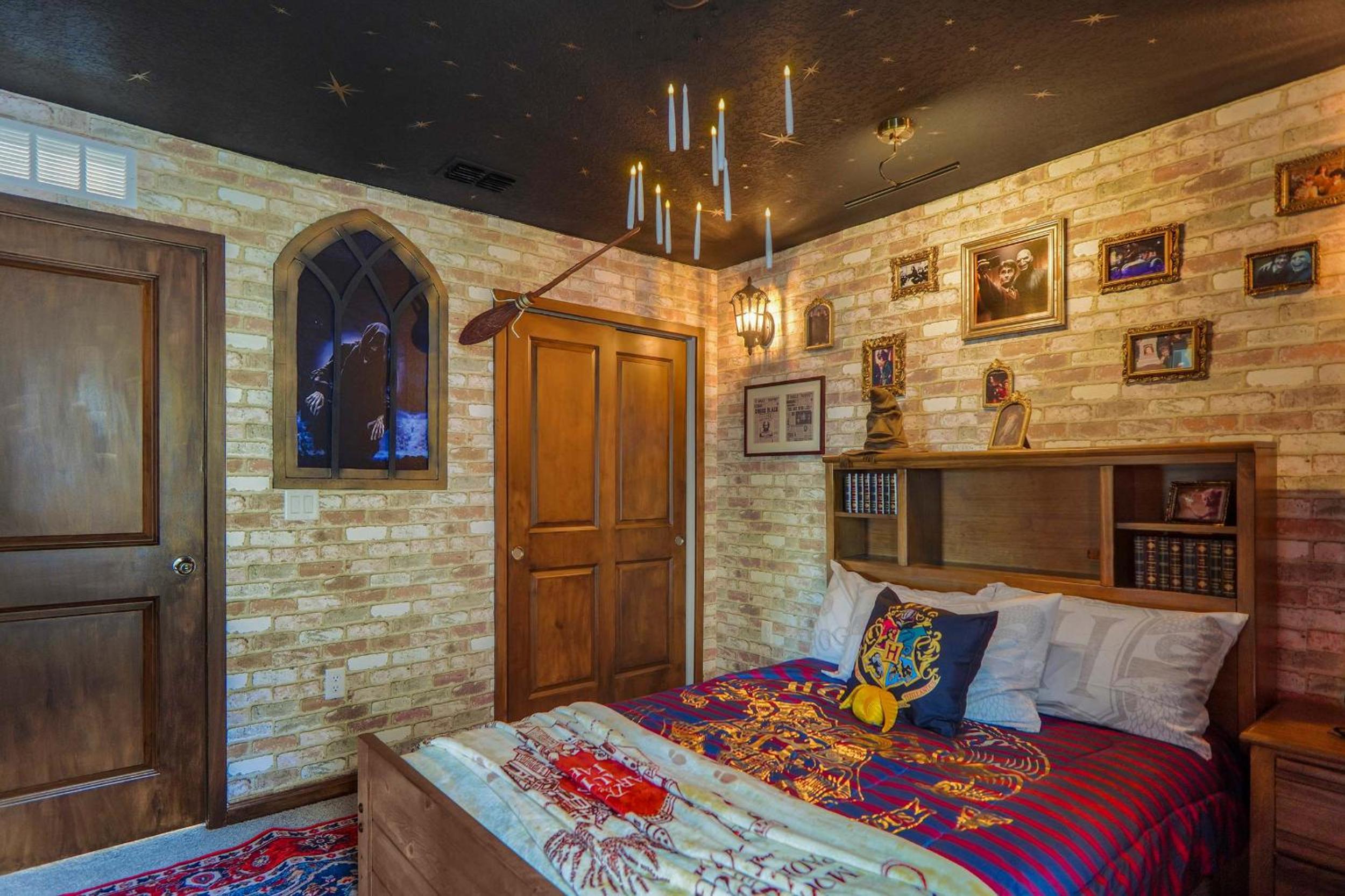 Luxury 7BR Villa Pool Spa & Game Room
