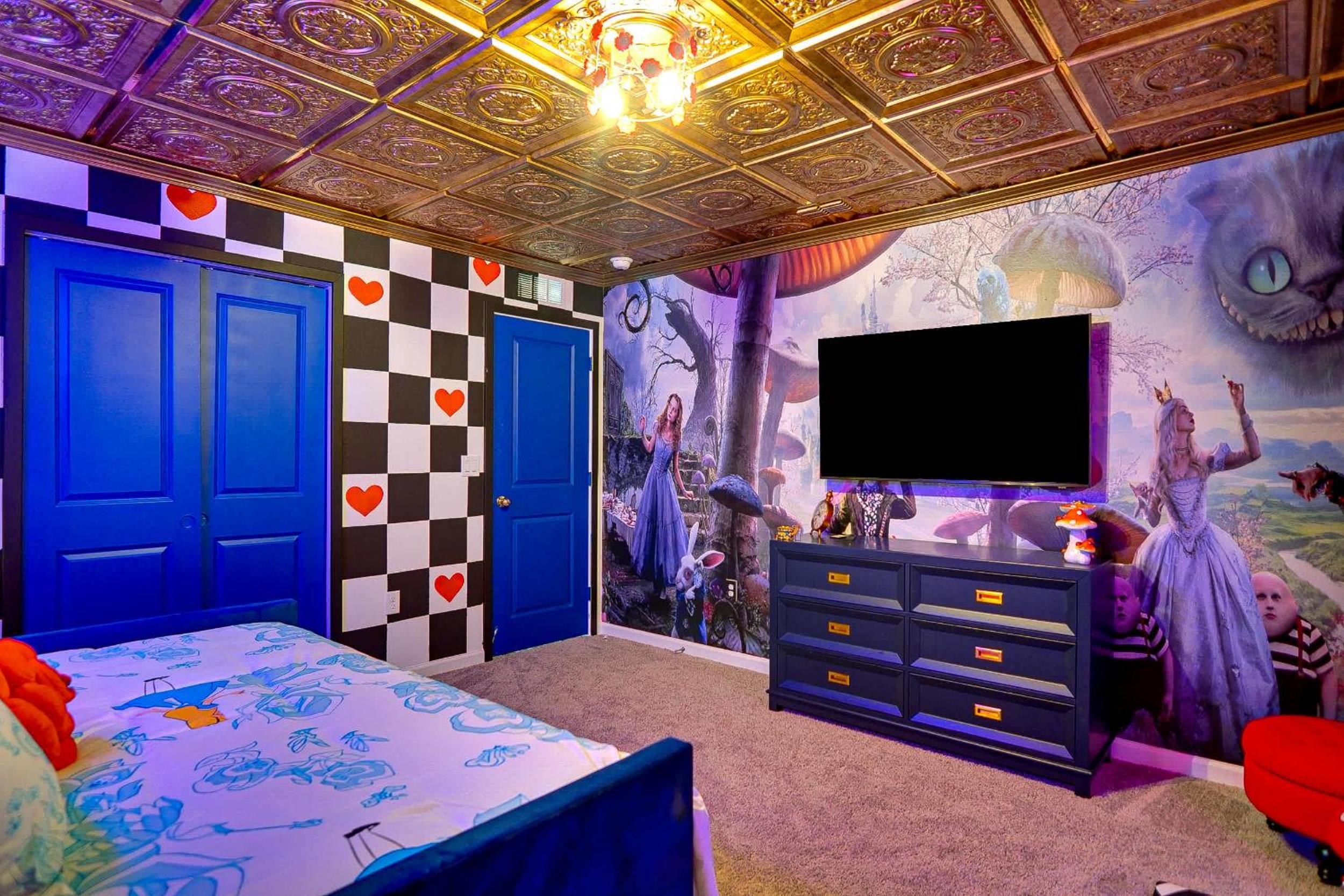 Epic 10BR Solara Retreat Themed Fun & Pool