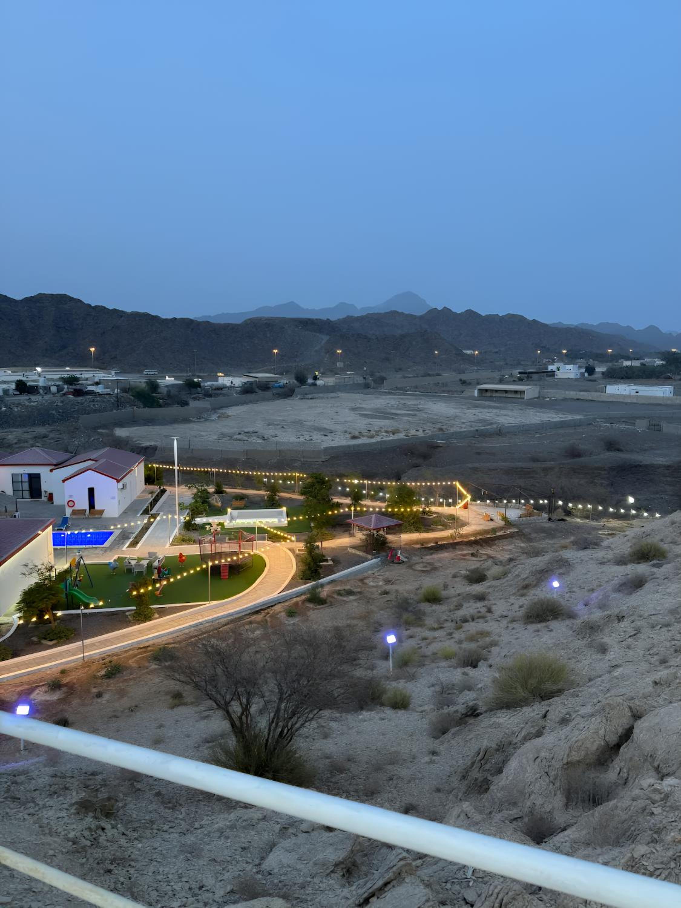 شاليه شامل الإفطار -- Chalet including breakfast