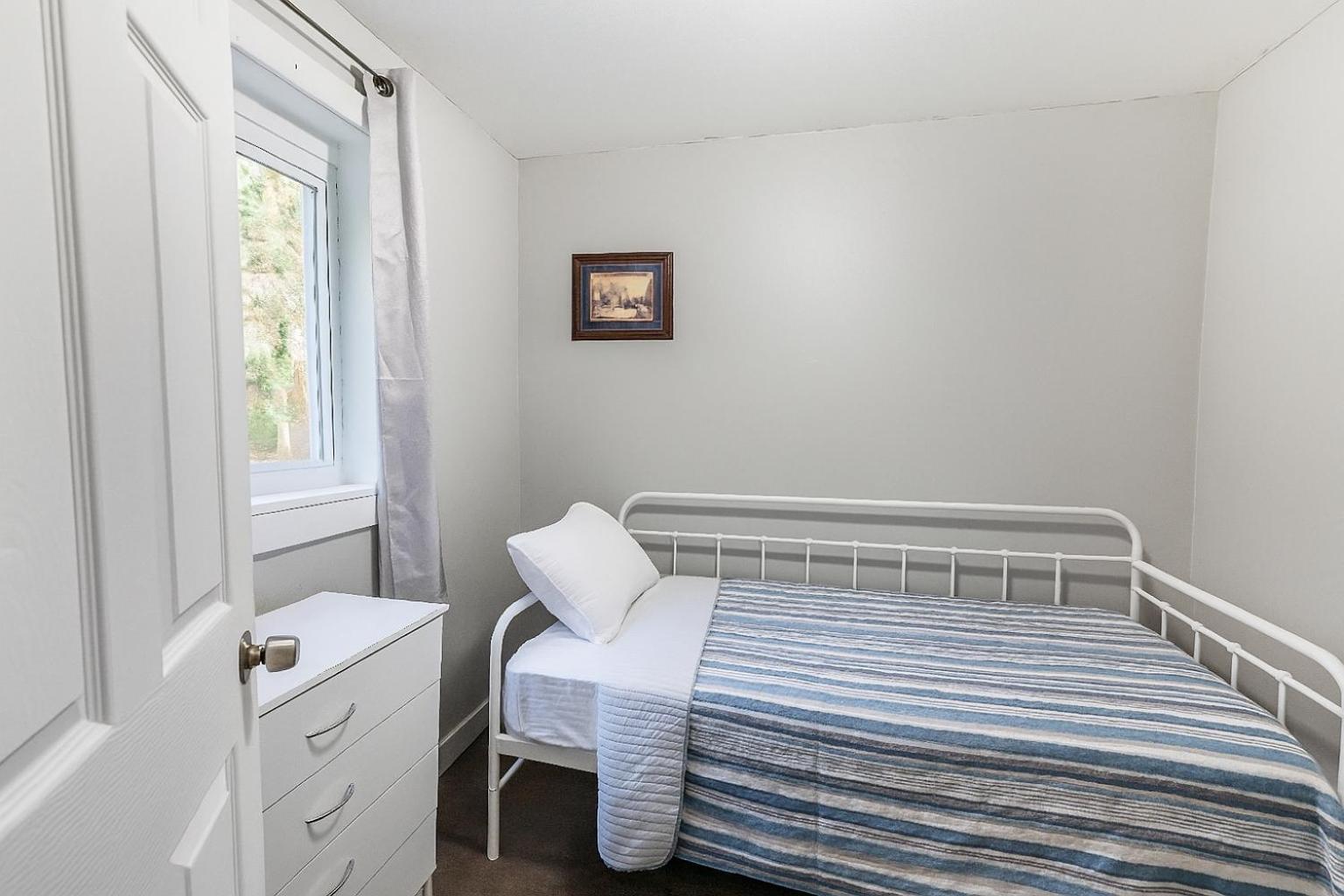 Quiet Pittsburgh 3BR | Parking, AC + Pets